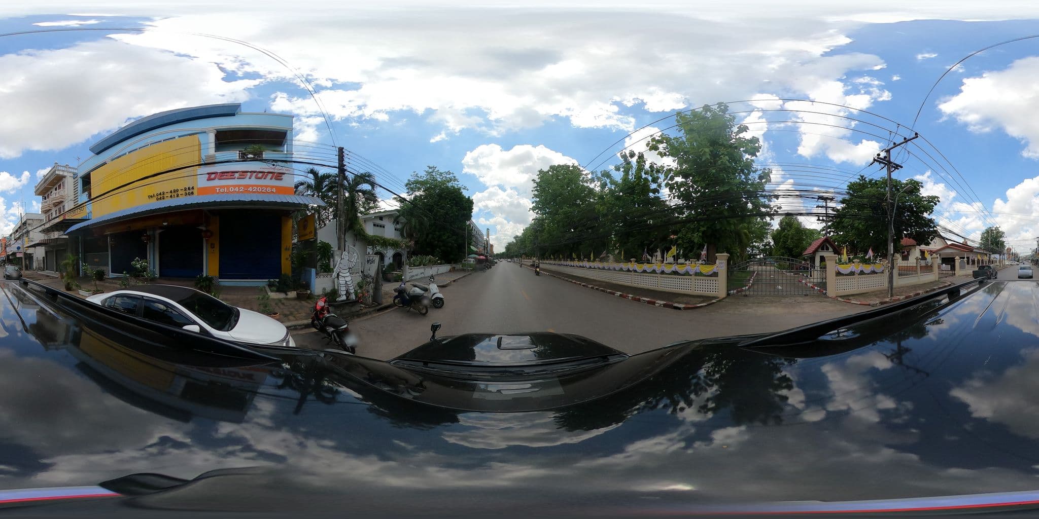 Street view near Silsopa Hostel, Nong Khai — © nuttawutbunta (CC BY-SA · Mapillary)