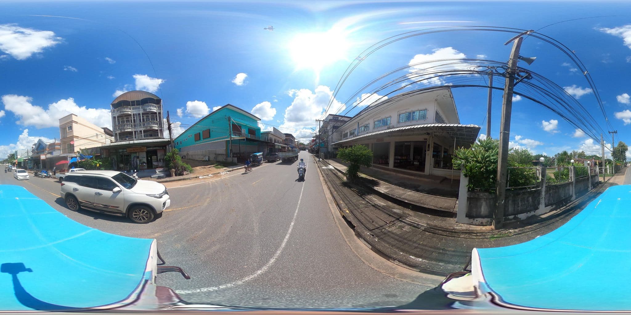 Street view near Submukda Phoomplace Hotel, Mukdahan — © SoT (CC BY-SA · Mapillary)