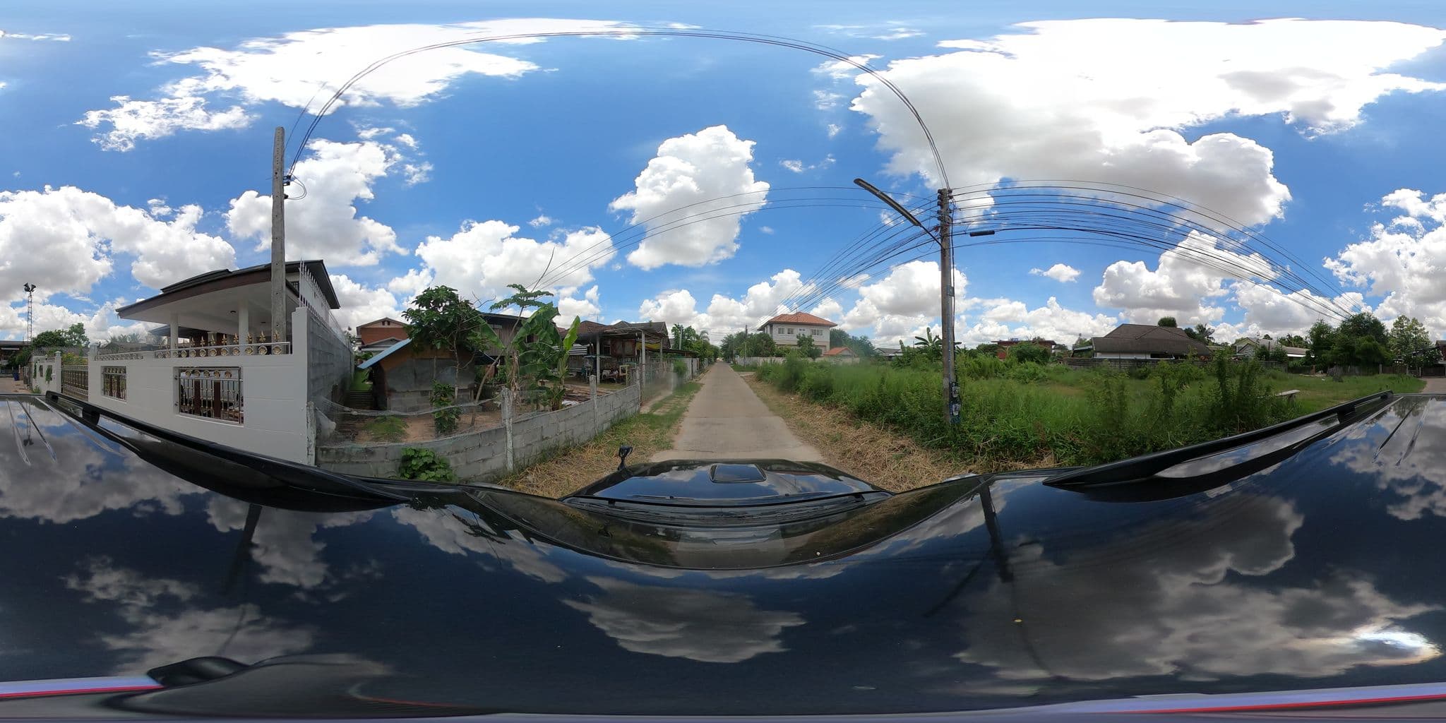 Street view near โรงแรมเพชรรัตน์ กรีนปาร์ค, Roi Et — © nuttawutbunta (CC BY-SA · Mapillary)