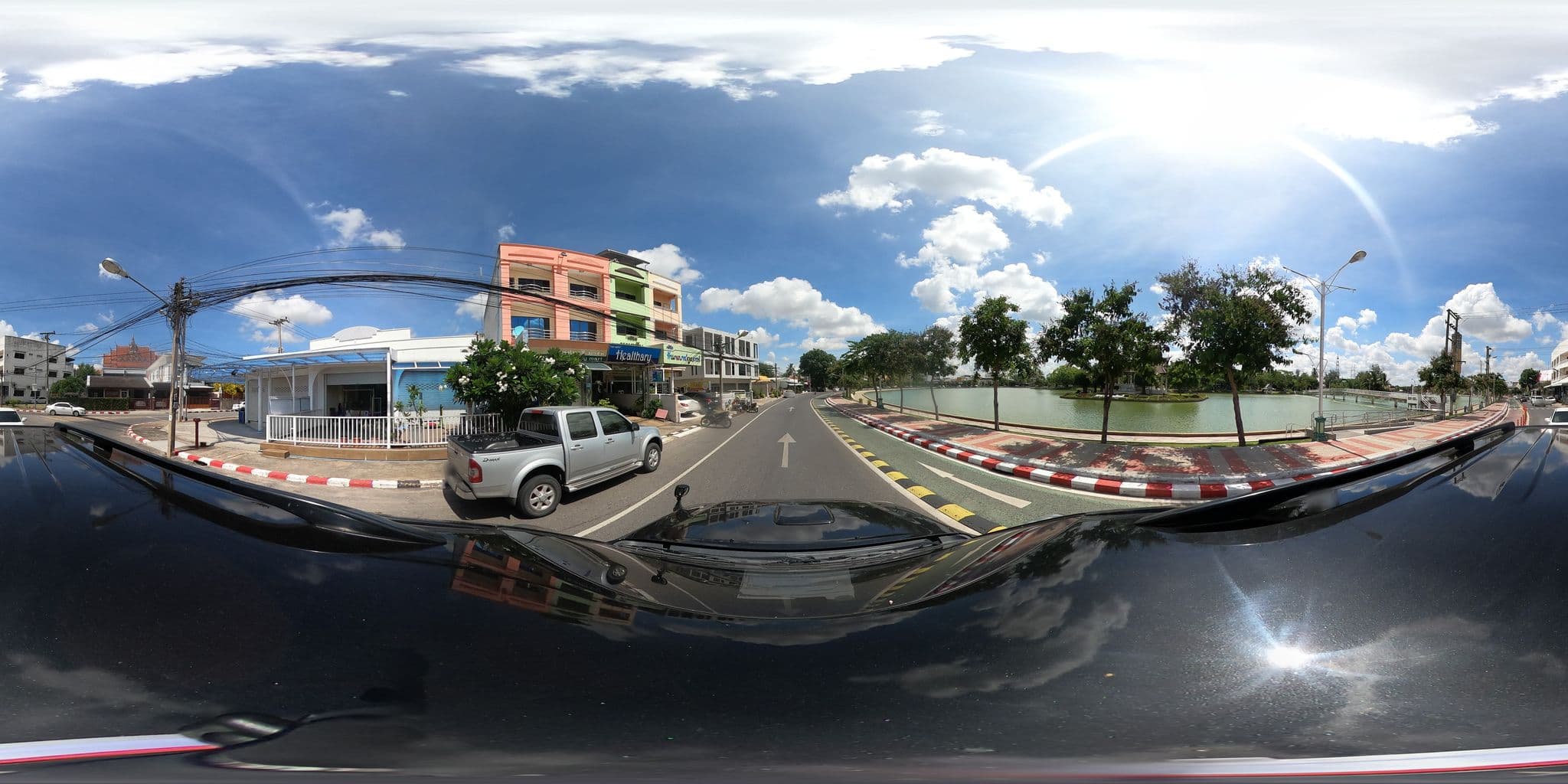 Street view near โรงแรม 99, Roi Et — © nuttawutbunta (CC BY-SA · Mapillary)