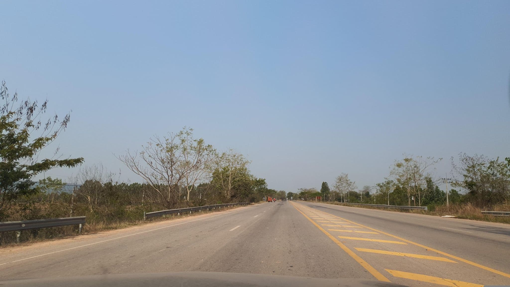 Street view near Caffeine - Phuview, Seka — © jrcarlsen (CC BY-SA · Mapillary)