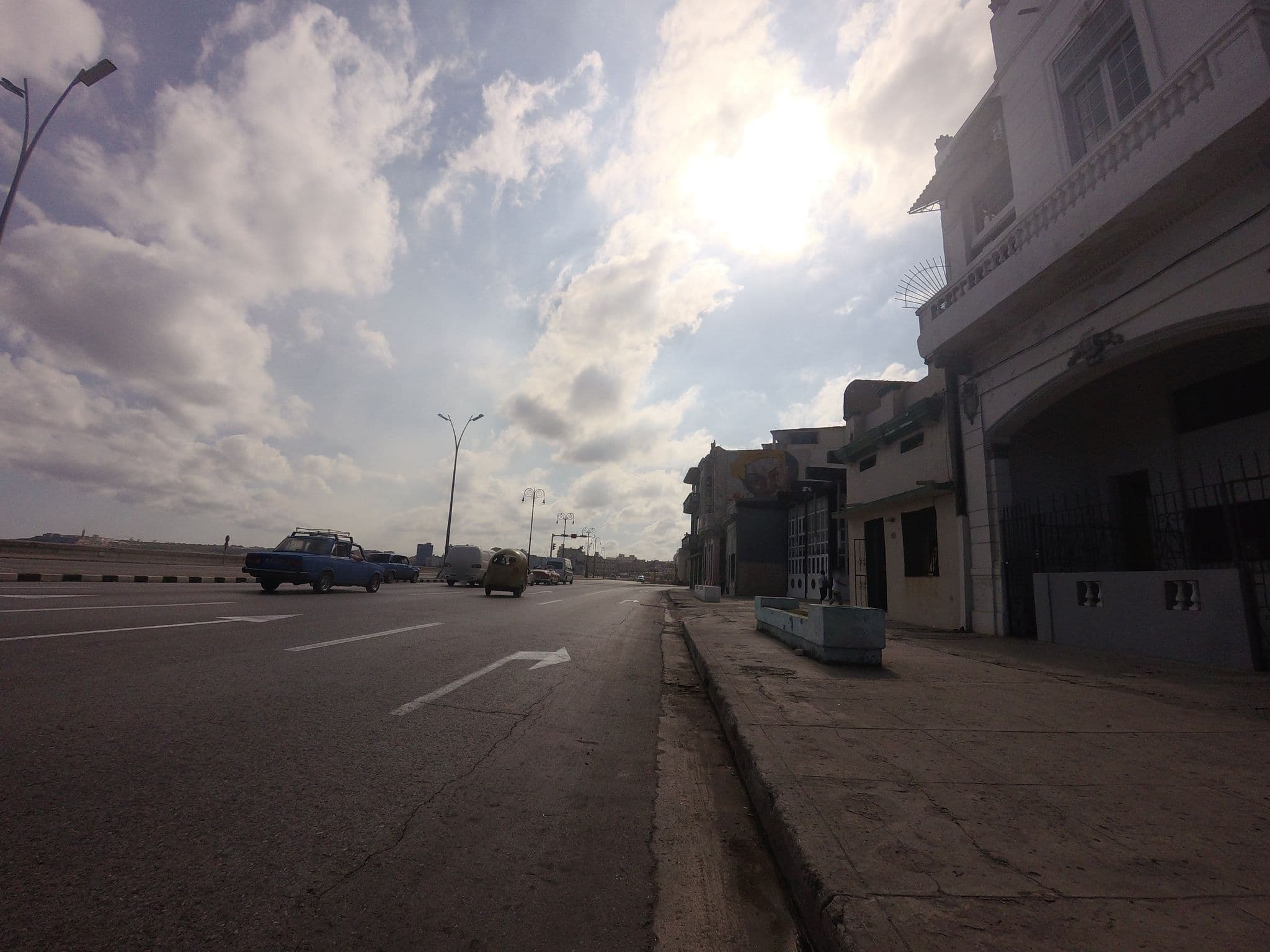 Street view near Hostal Habana Malecón, Centro Habana
