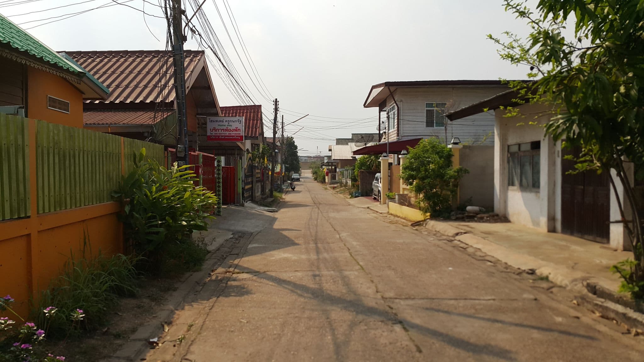 Street view near Kanokrat Homestay (โฮมสเตย์ ครูกนกรัฐ), That Phanom — © jrcarlsen (CC BY-SA · Mapillary)