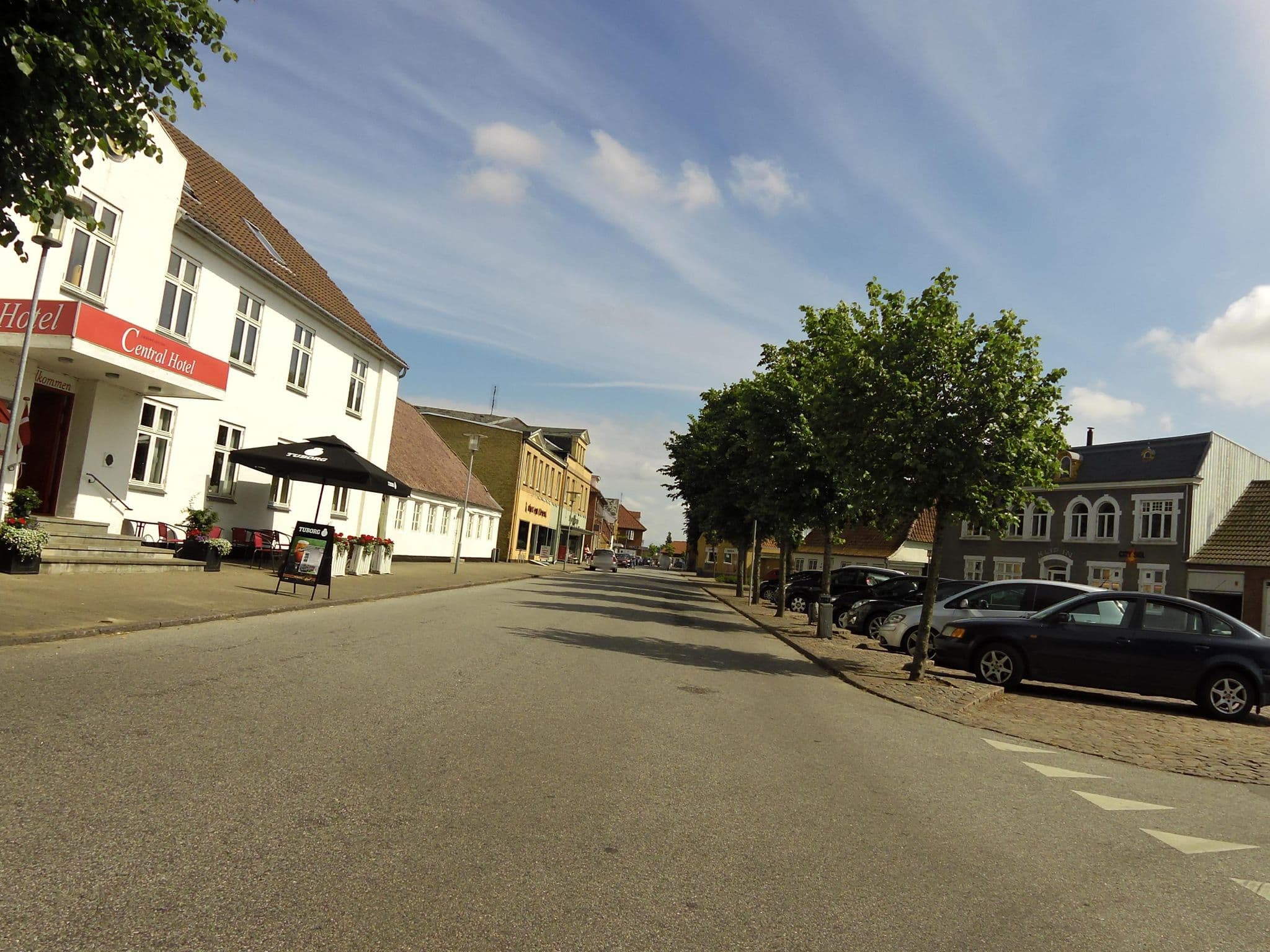 Street view near Løgumkloster Central Hotel, Løgumkloster — © hjart (CC BY-SA · Mapillary)