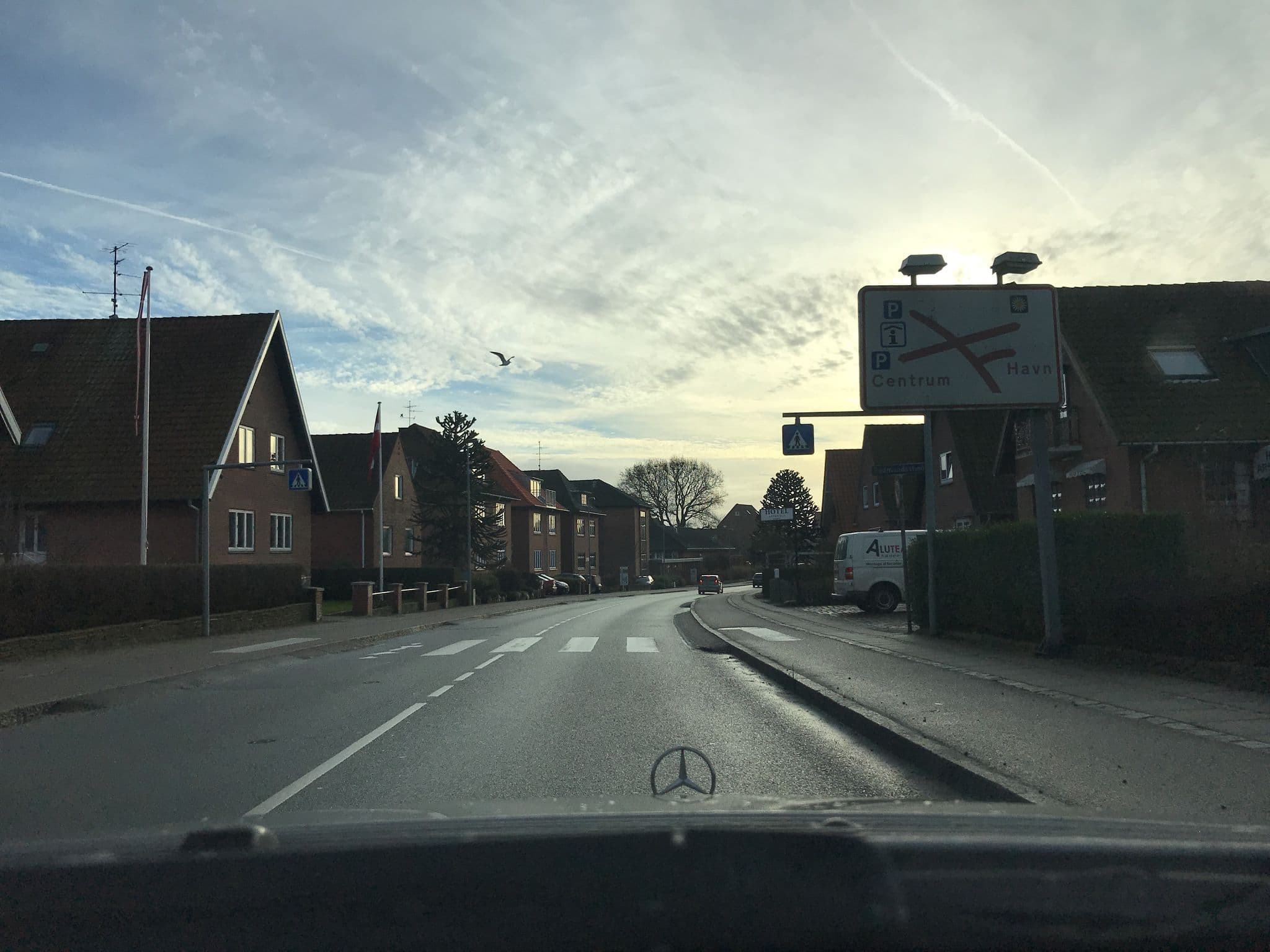 Street view near Hotel Arnkilhus Garni, Sønderborg — © saschahaberkorn (CC BY-SA · Mapillary)