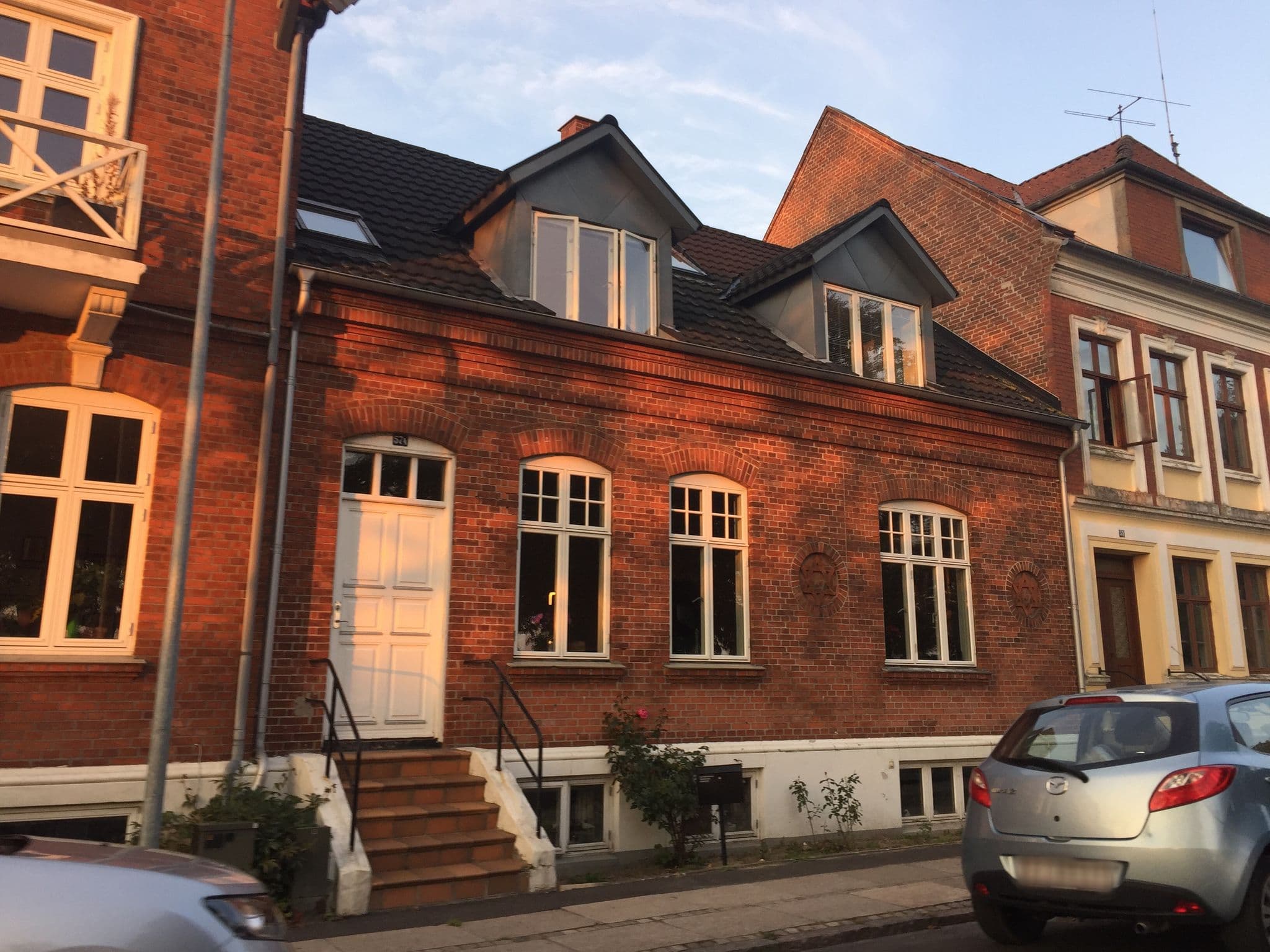 Street view near By Og Hav Bed&breakfast, Faaborg — © valteris (CC BY-SA · Mapillary)