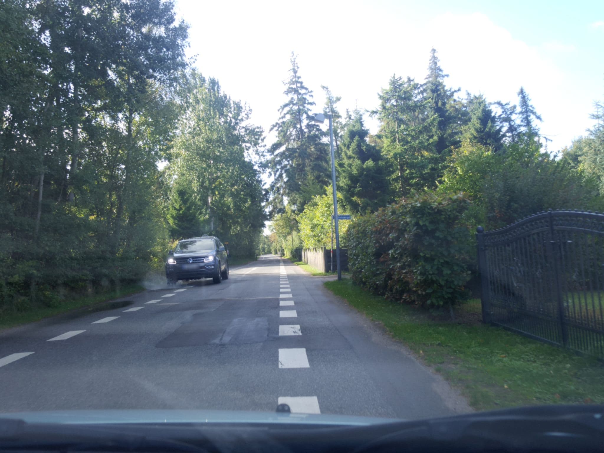 Street view near The White Cottage, Væggerløse — © mwinstrup (CC BY-SA · Mapillary)