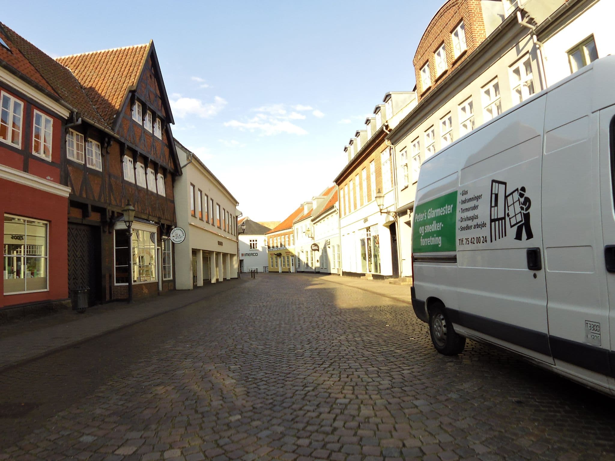 Street view near B&B Hos Bea, Ribe — © hjart (CC BY-SA · Mapillary)