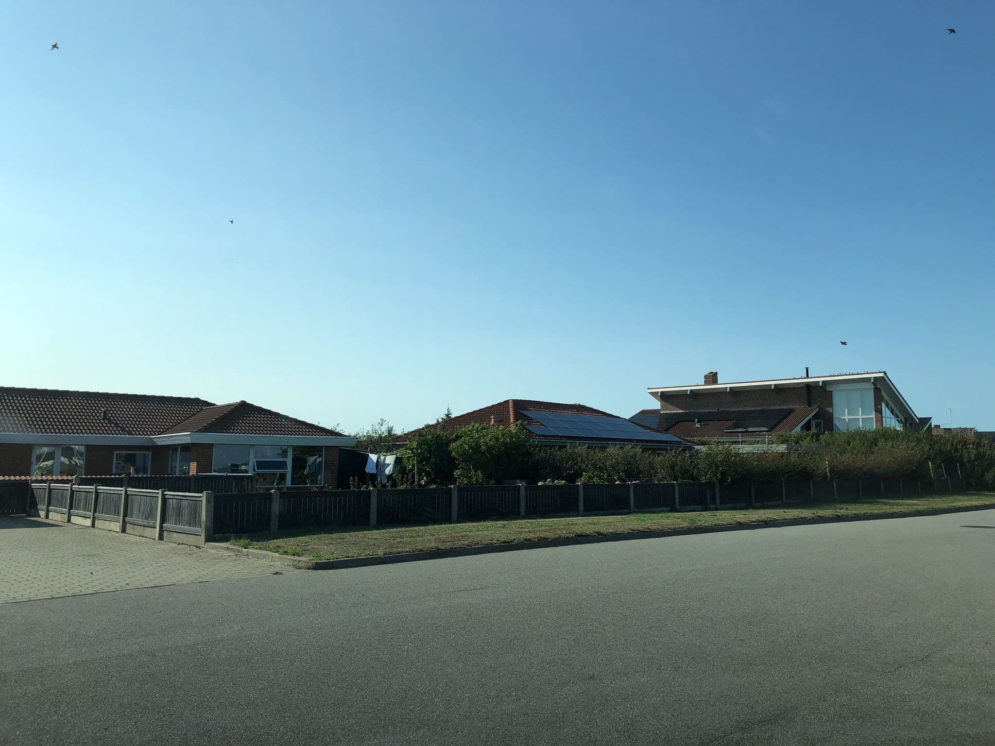 Street view near Møffes Sommerhybel, Hvide Sande — © peterleth (CC BY-SA · Mapillary)