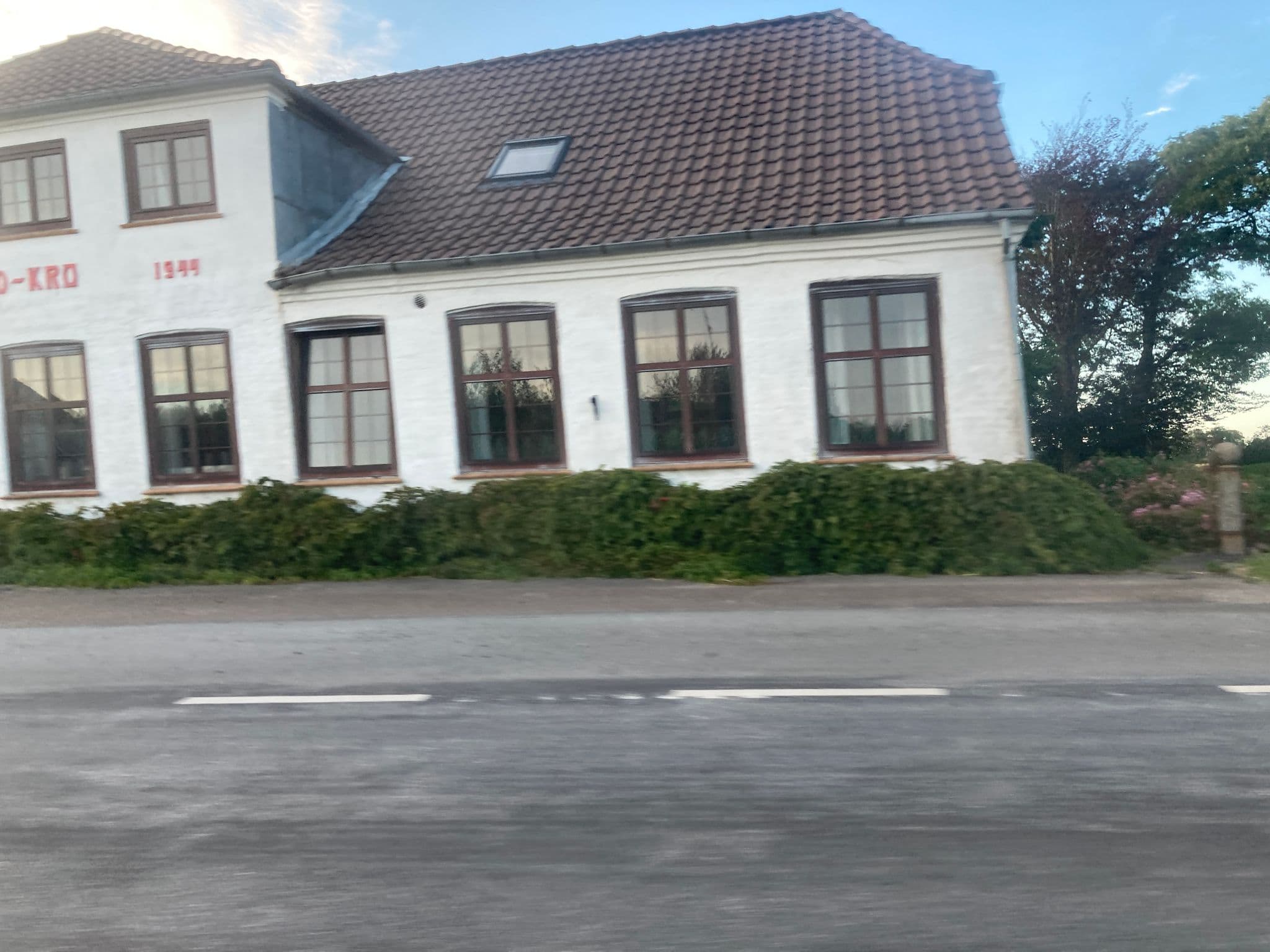 Street view near Kalvslund Kro, Gredstedbro — © fod (CC BY-SA · Mapillary)