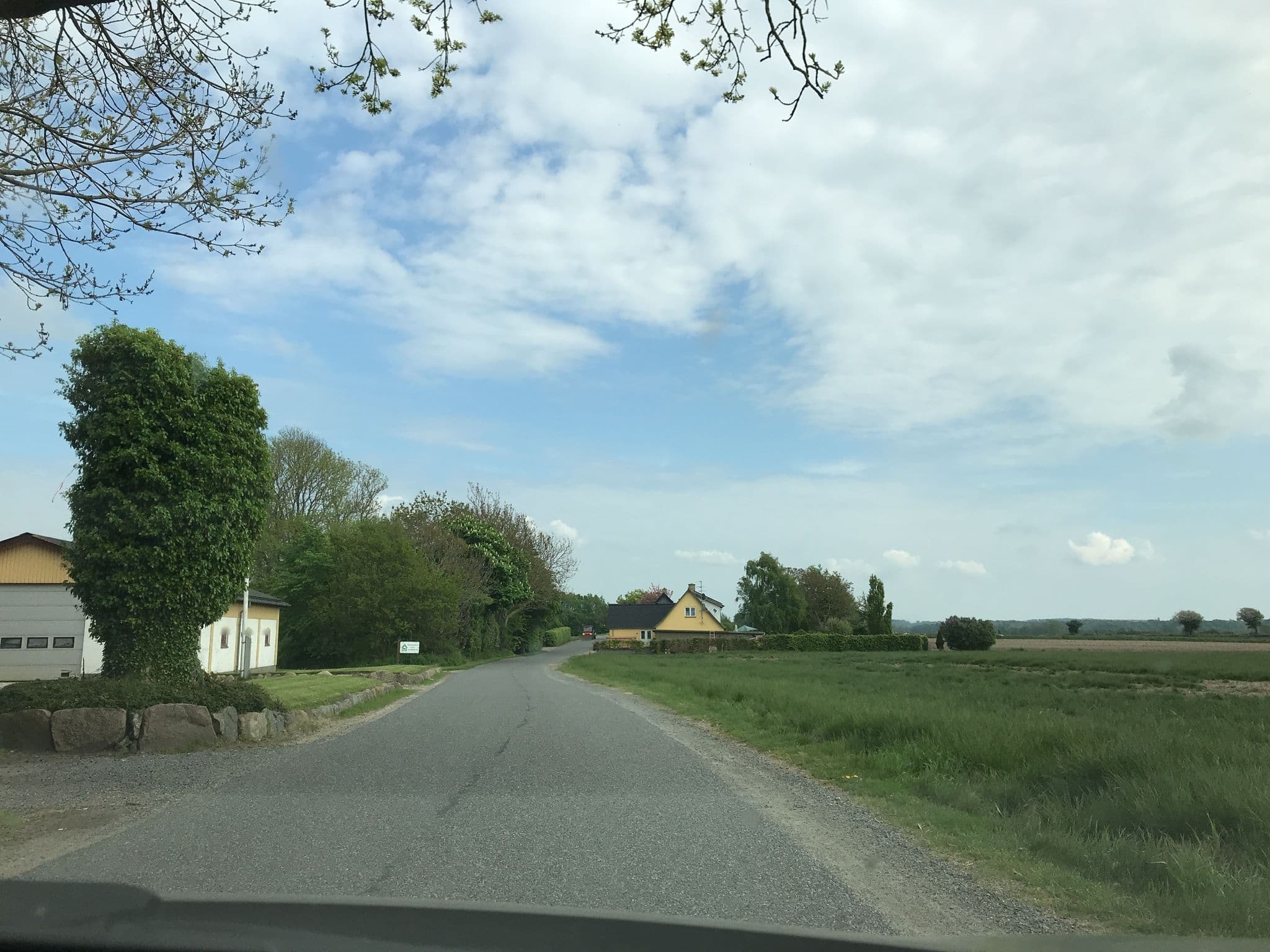 Street view near BaunAesGaard Land, Assens — © sannemik (CC BY-SA · Mapillary)