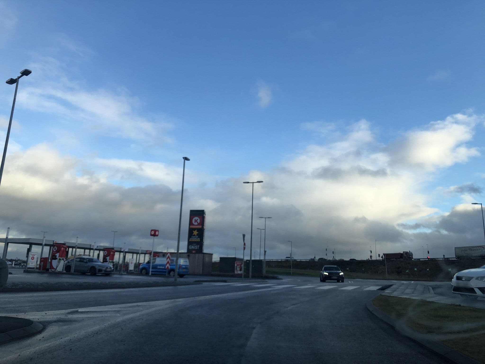 Street view near Zleep Recharge City, Hatting — © peterleth (CC BY-SA · Mapillary)