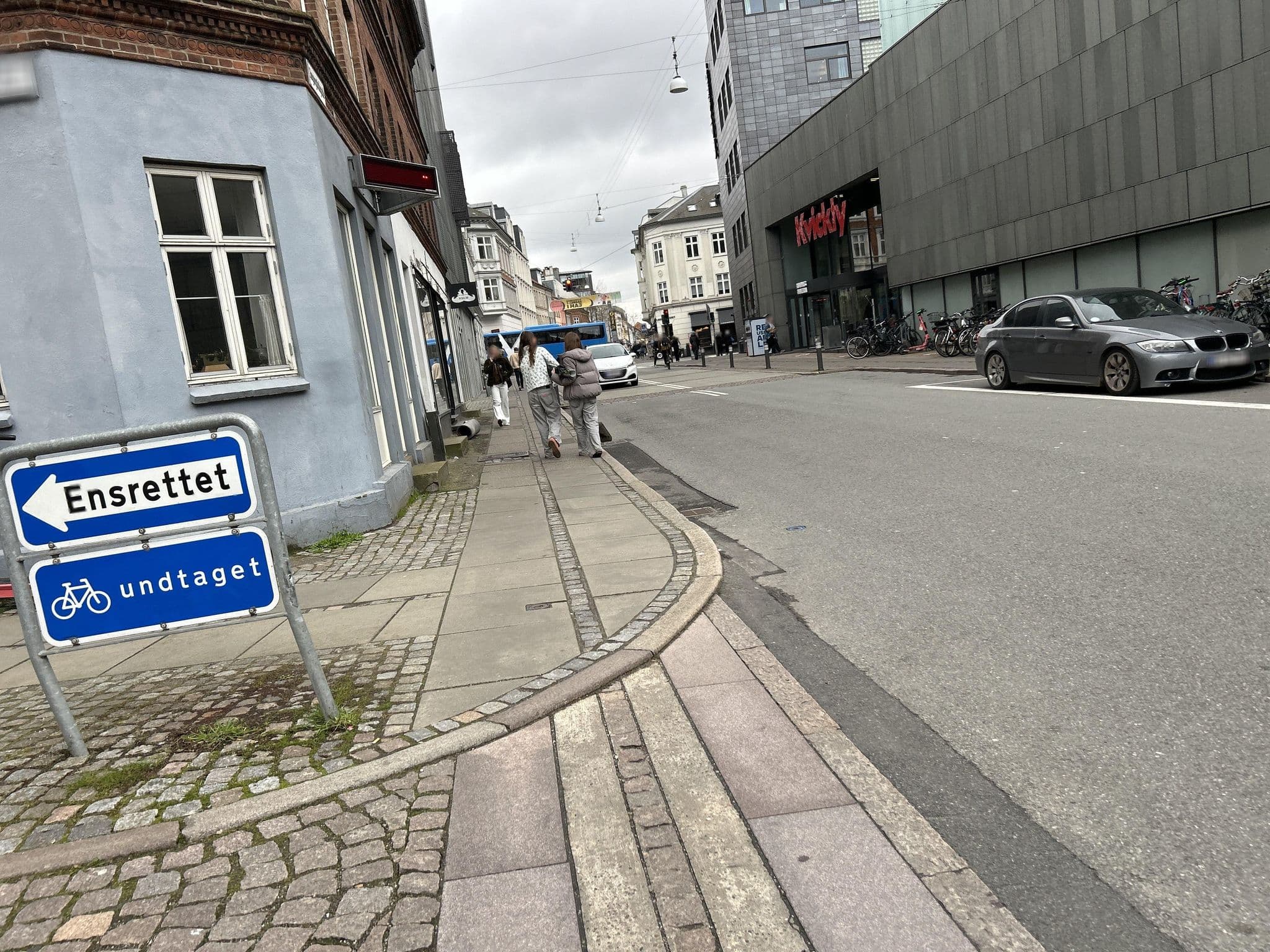 Street view near Room 323, Århus — © railorama (CC BY-SA · Mapillary)