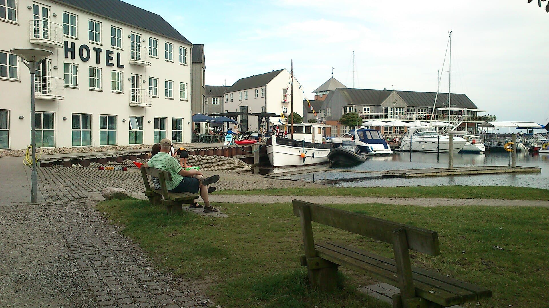 Havnehotellet (via Wikimedia Commons, CC BY-SA 4.0)