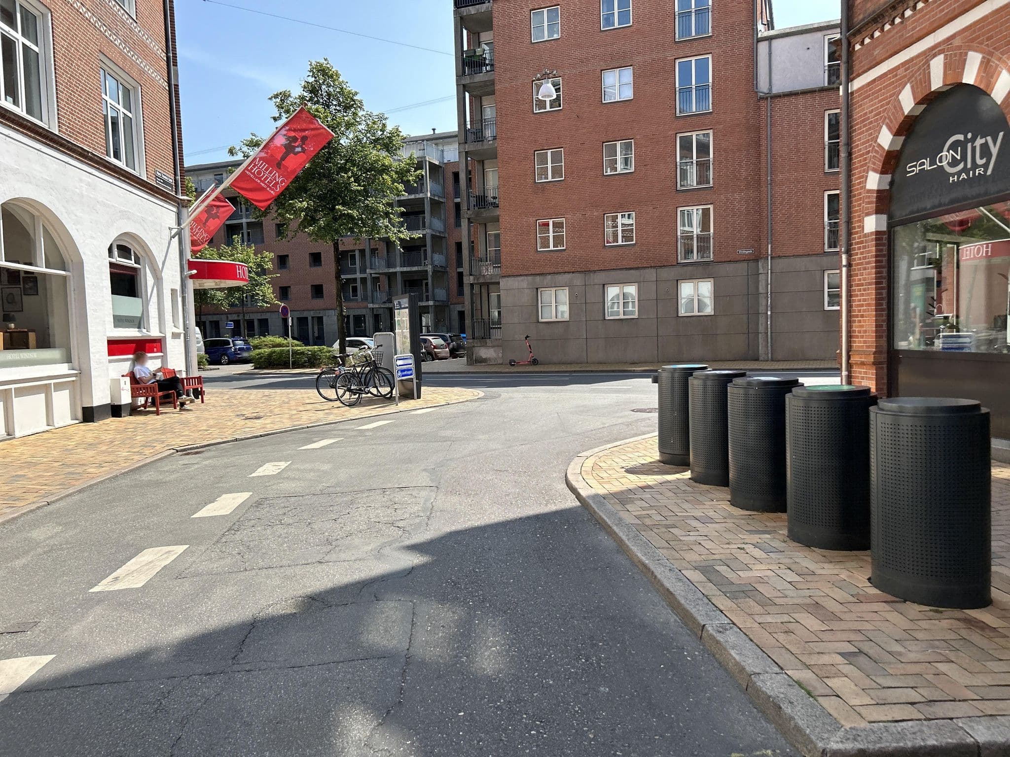 Street view near Comfort Hotel Windsor, Odense — © railorama (CC BY-SA · Mapillary)