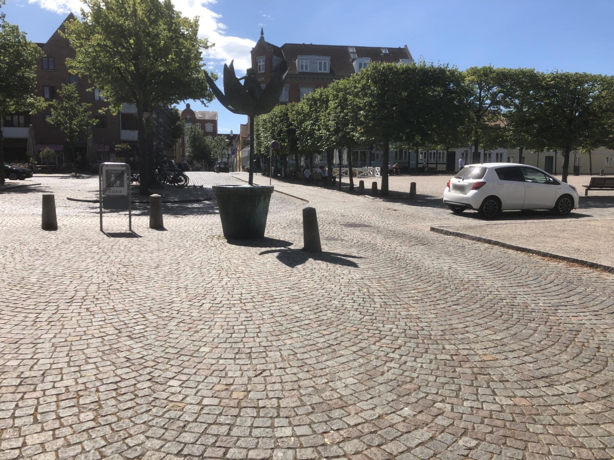 Street view near Andersen, HC Kongres Center K/S, Odense — © railorama (CC BY-SA · Mapillary)