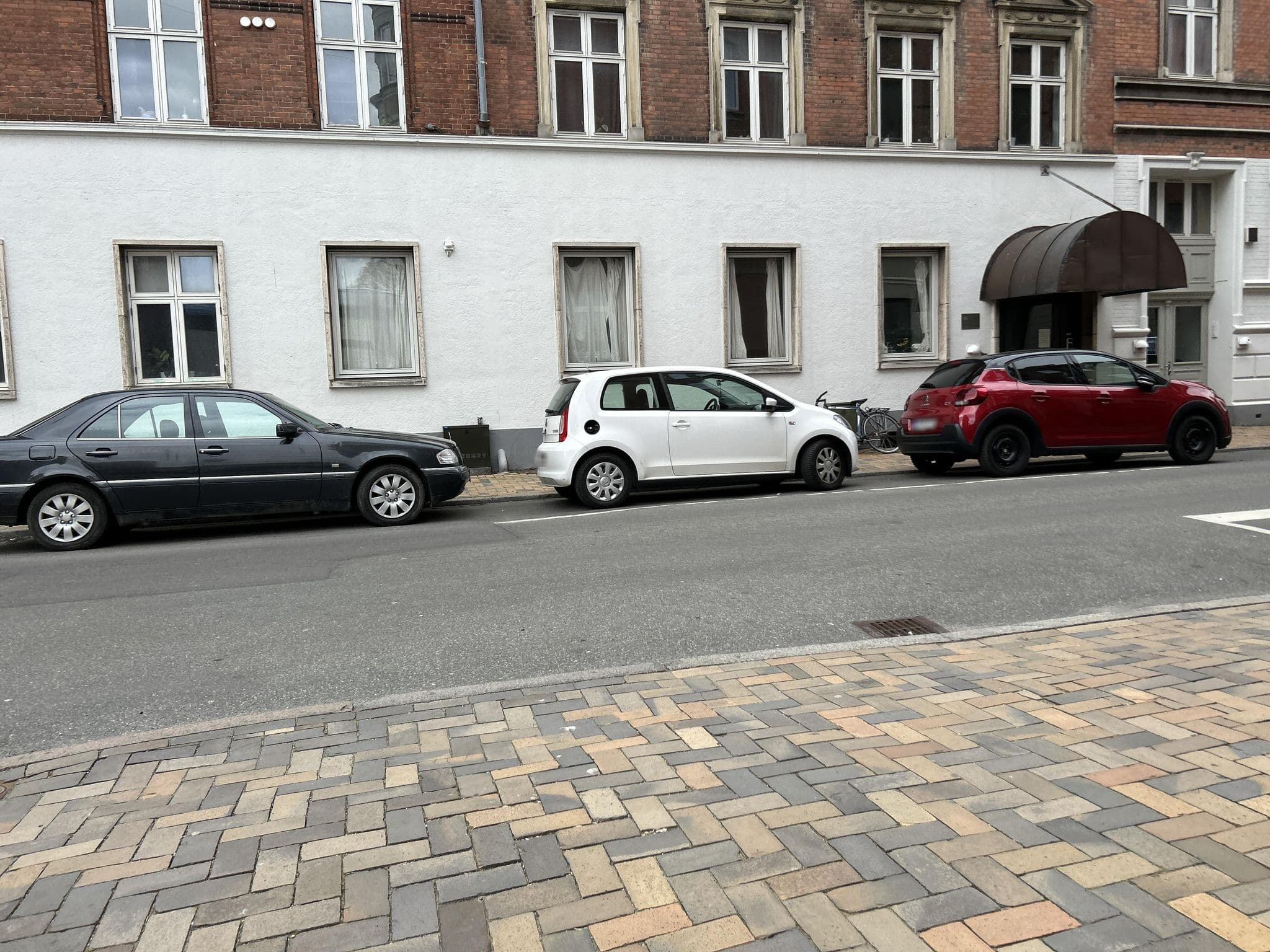 Street view near Ydes Hotel Odense, Odense — © railorama (CC BY-SA · Mapillary)