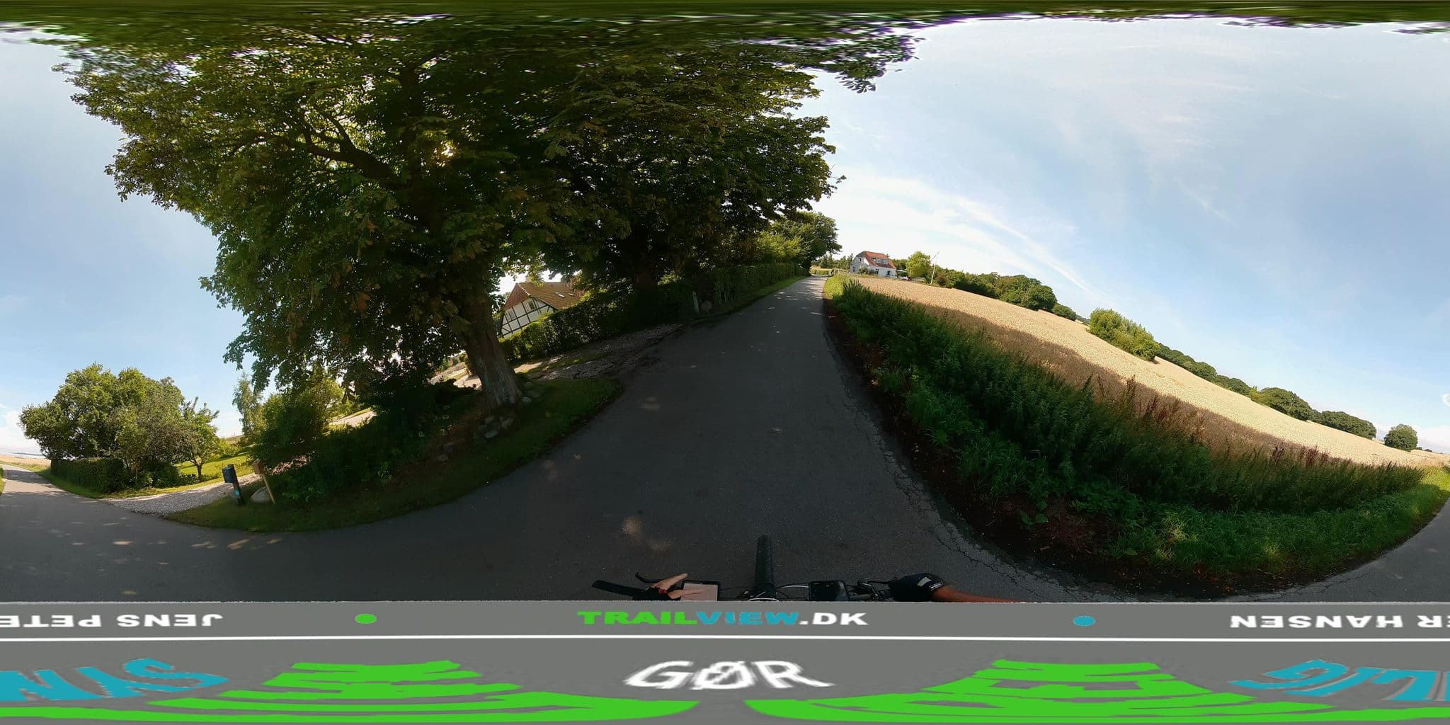Street view near Bjørnegården Landhotel, Kerteminde — © jenspeterhansen (CC BY-SA · Mapillary)