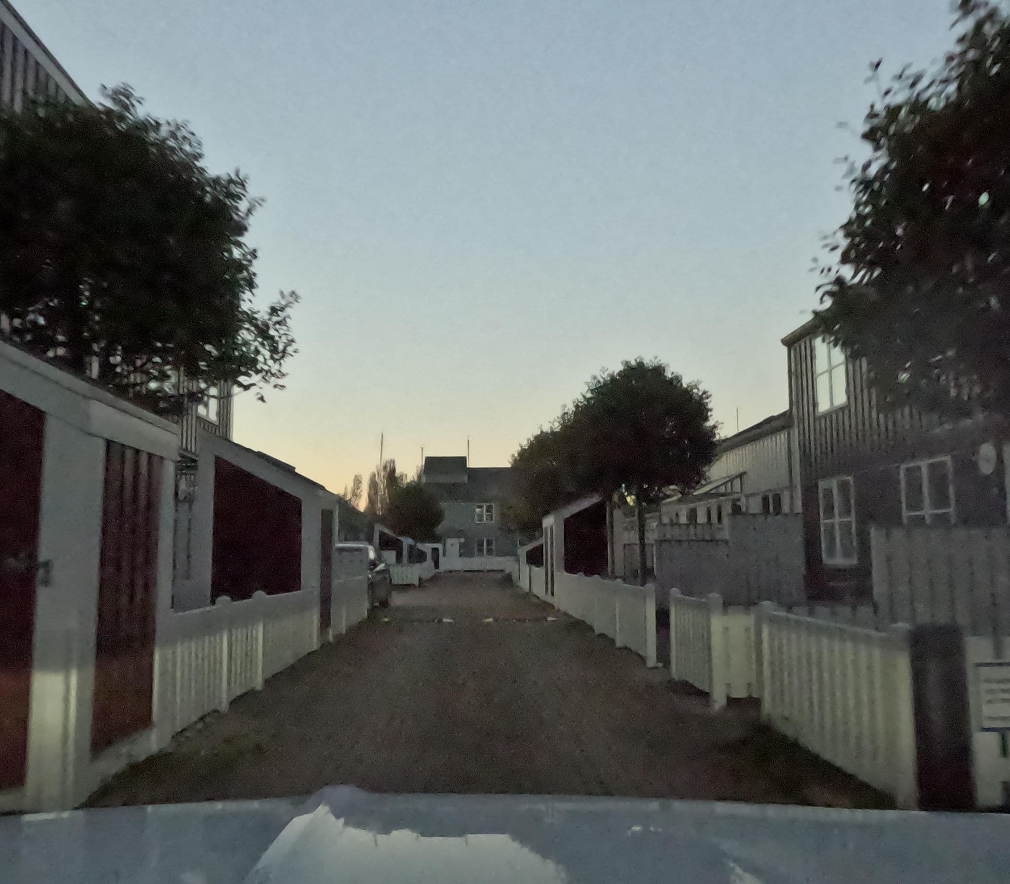 Street view near Sommerhus 142, Øer Maritime, Ebeltoft — © maboni (CC BY-SA · Mapillary)