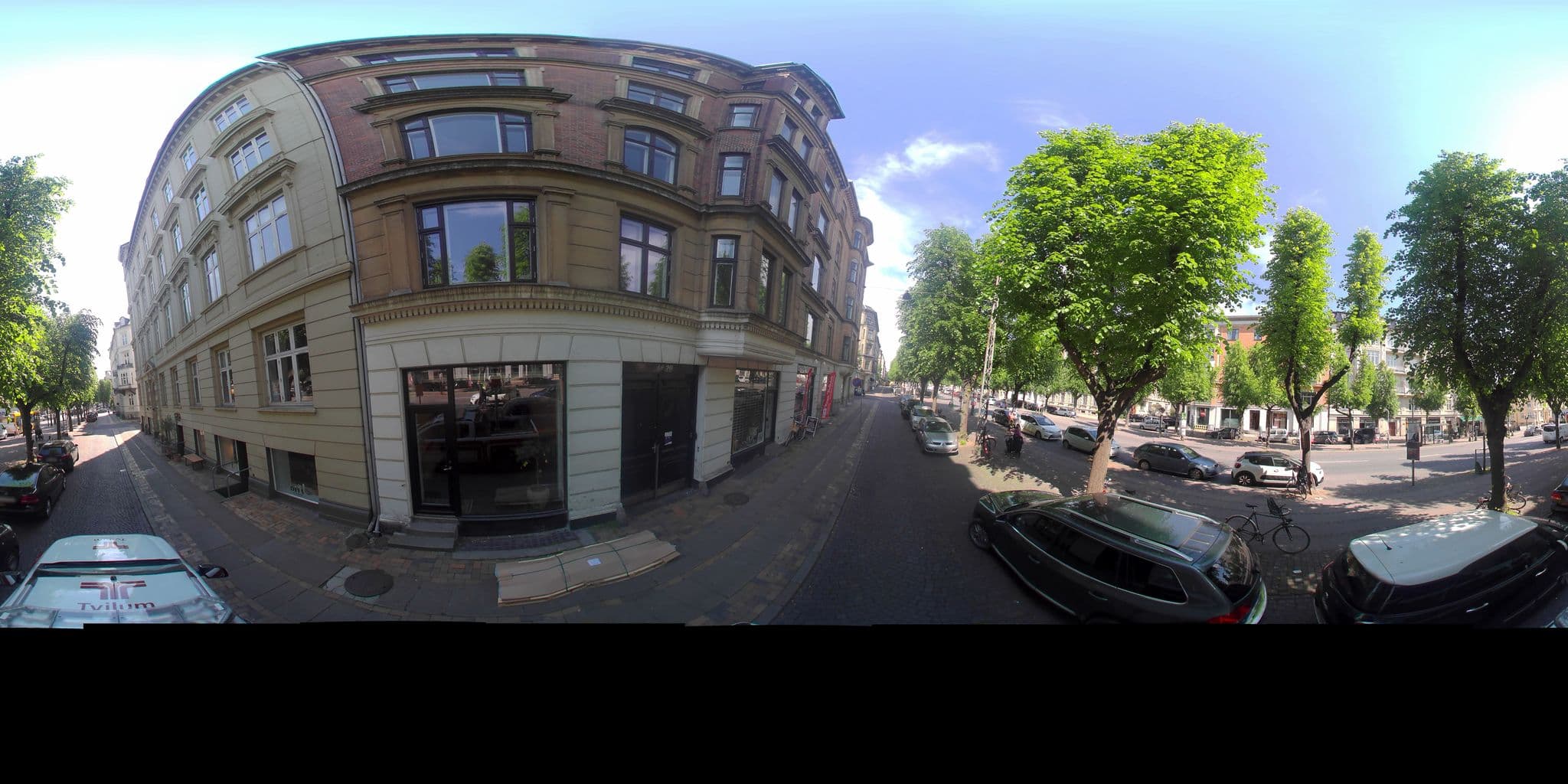 Street view near FeriePartner Danmark, Frederiksberg — © gisfrb (CC BY-SA · Mapillary)