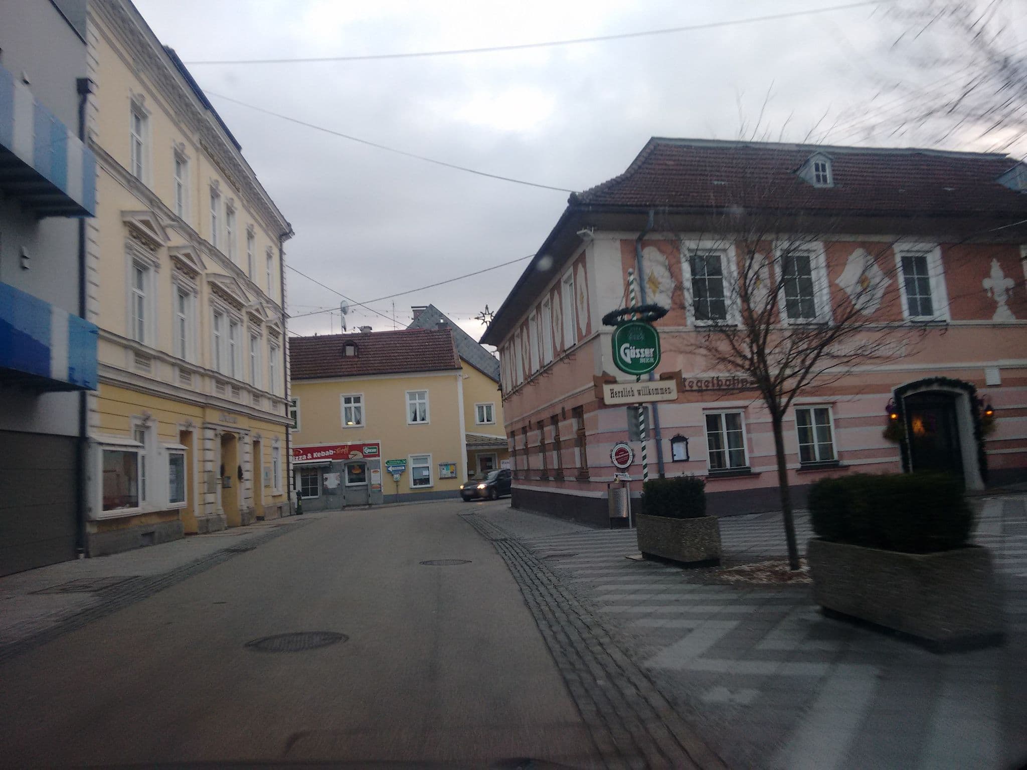 Street view near Innviertlerhaus, Bad Hall — © gzin (CC BY-SA · Mapillary)