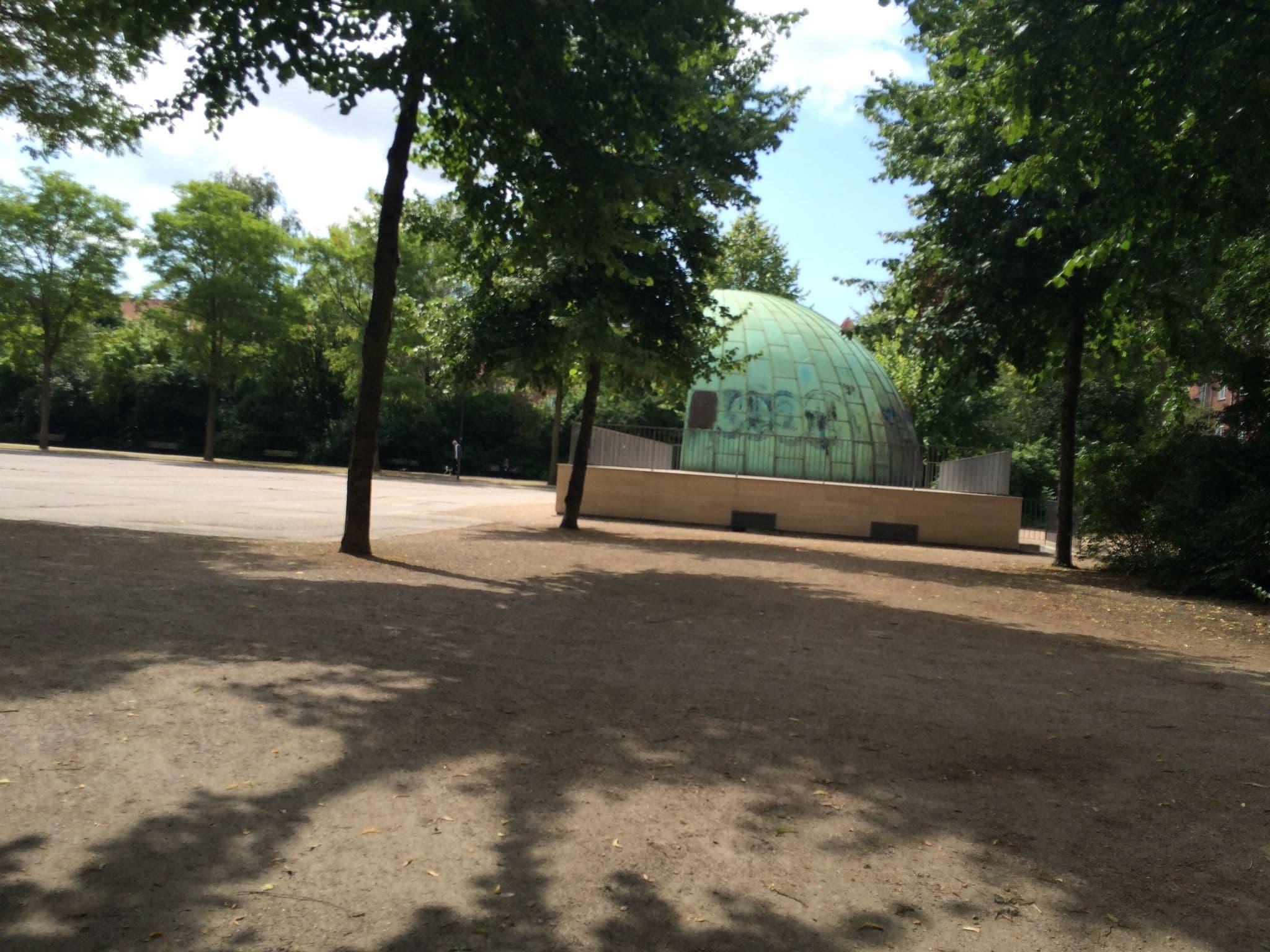 Street view near Ullersted B&B, Frederiksberg — © kimbach (CC BY-SA · Mapillary)
