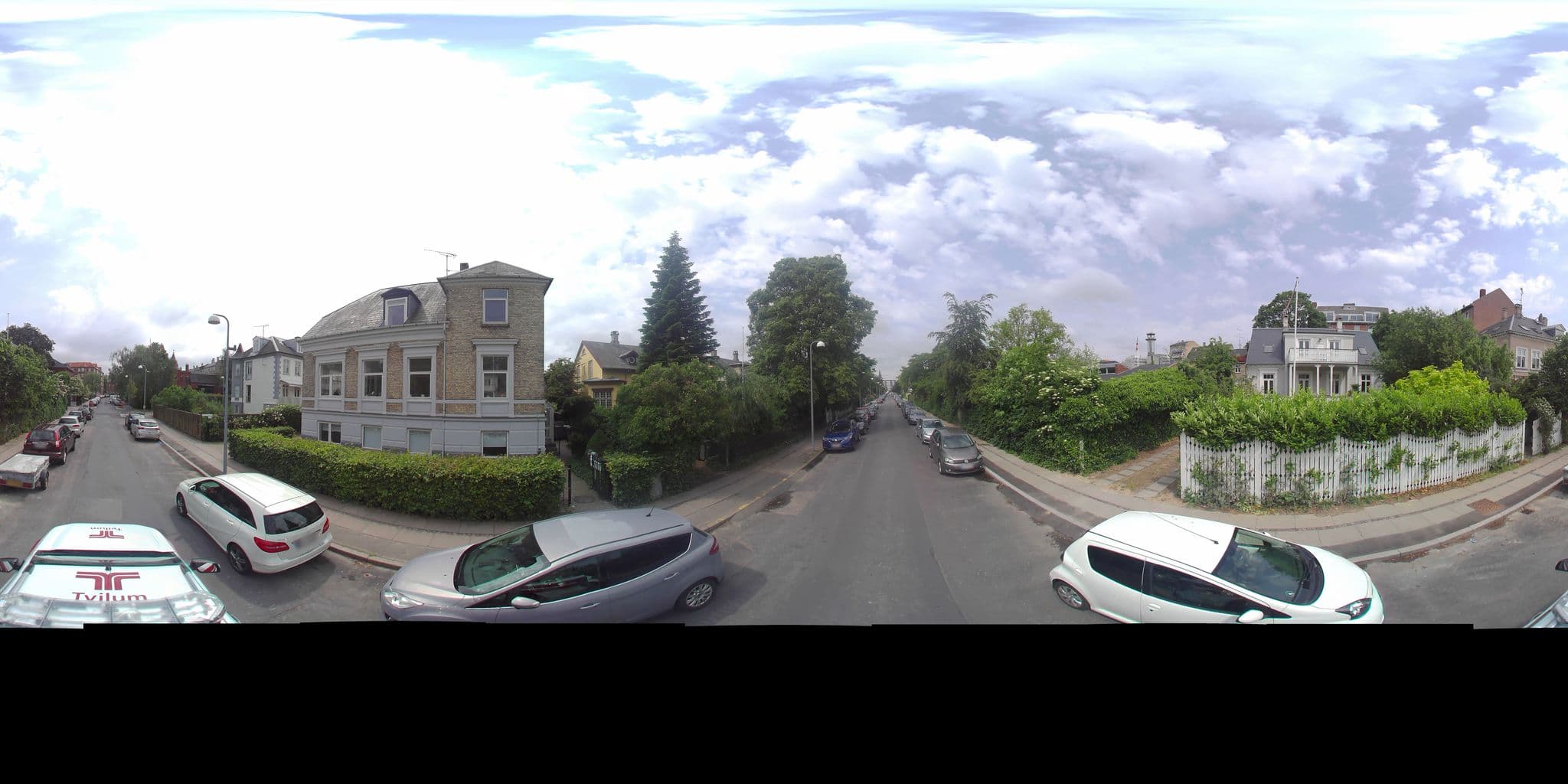 Street view near Bøgh & Helstrup A/S, Frederiksberg — © gisfrb (CC BY-SA · Mapillary)