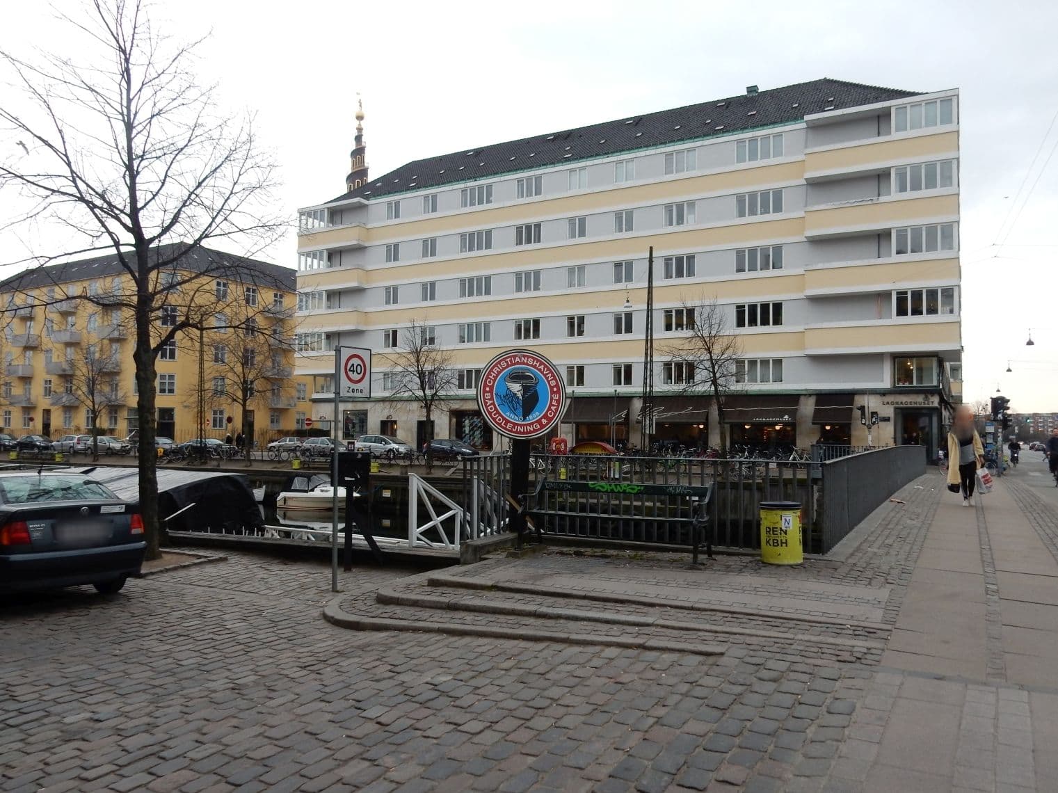 Street view near Mortens Gæstehus, Christianshavn — © sarant (CC BY-SA · Mapillary)