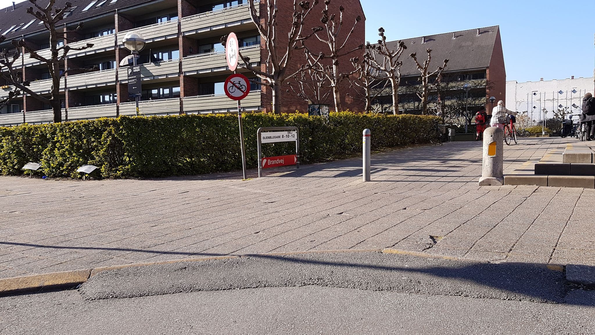 Street view near Barselhotellet Aldersrogade, Indre By — © elgaard (CC BY-SA · Mapillary)