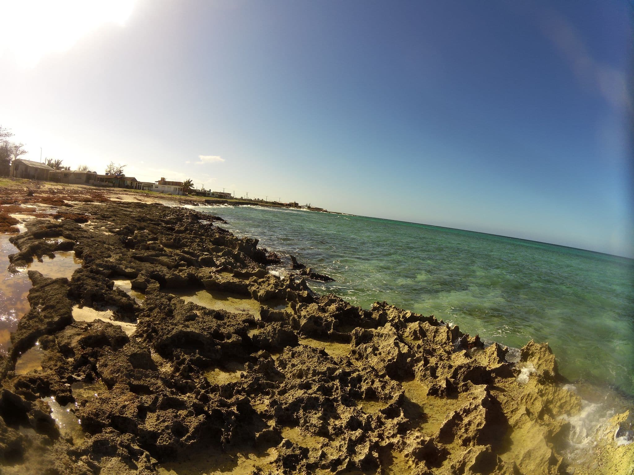 Street view near Paradise House, Jesús Menéndez — © mronewheeldrive (CC BY-SA · Mapillary)