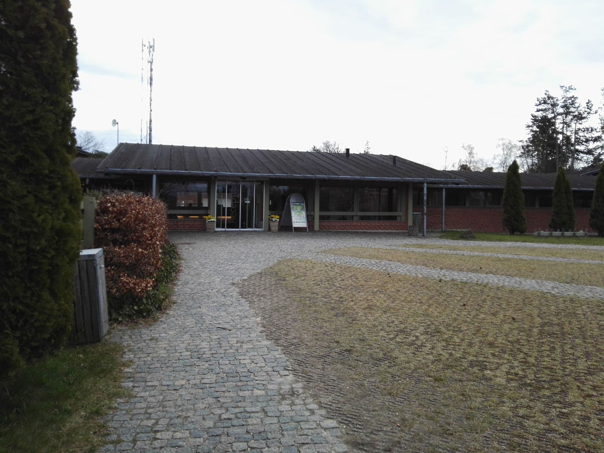 Street view near Gilleleje Feriecenter, Gilleleje — © neogeografen (CC BY-SA · Mapillary)