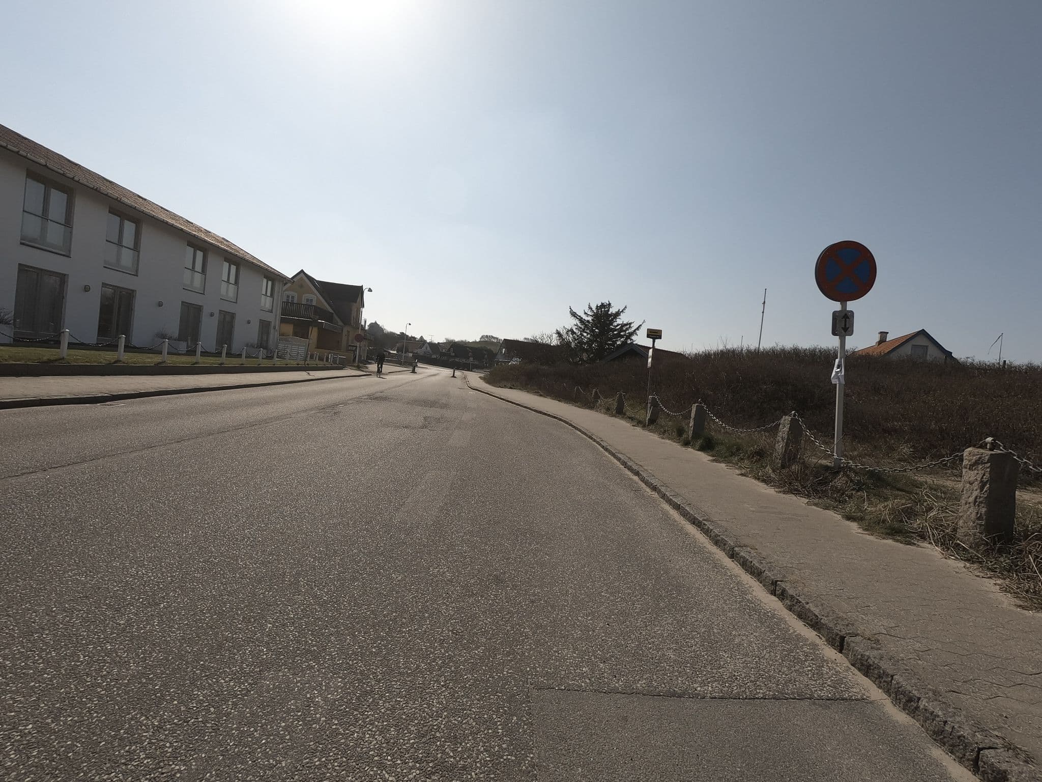 Street view near Ejerforeningen Feriecenter Rågeleje Klit, Tisvilde — © neogeografen (CC BY-SA · Mapillary)