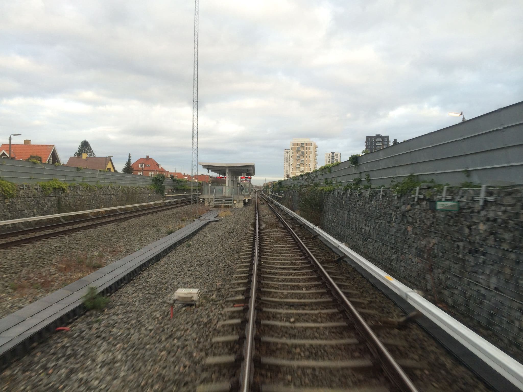Street view near Guesthouse Copenhagen Beach, Christianshavn — © peterleth (CC BY-SA · Mapillary)