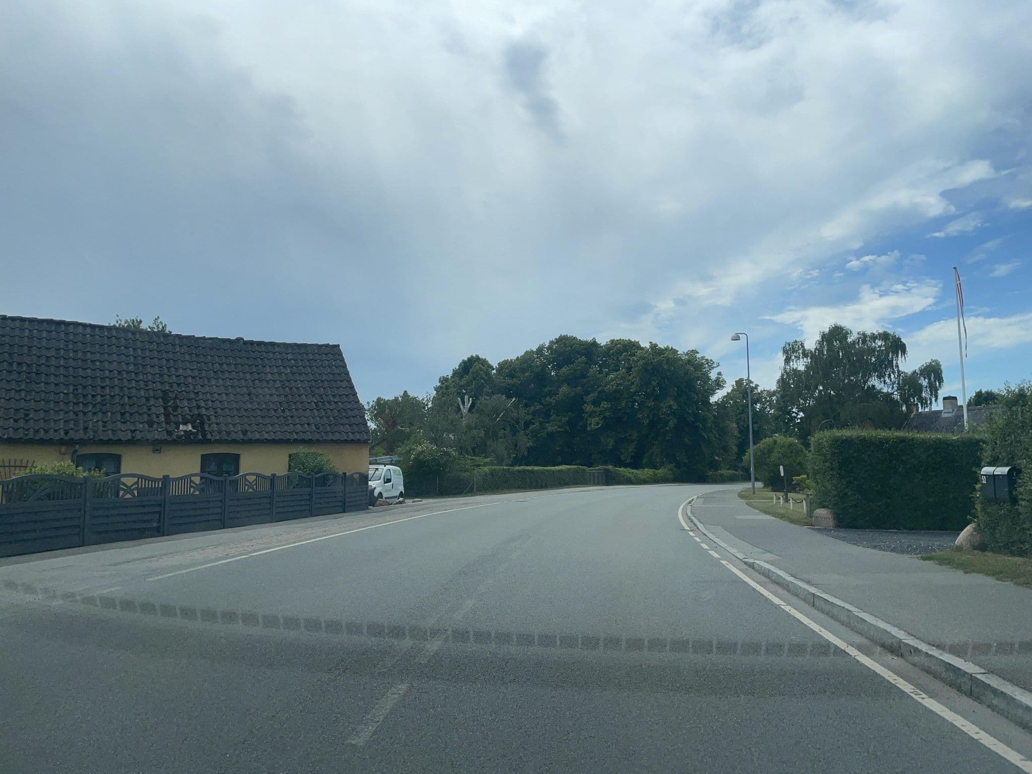 Street view near Hjørnegaard Feriebolig, Tårnby — © signout (CC BY-SA · Mapillary)