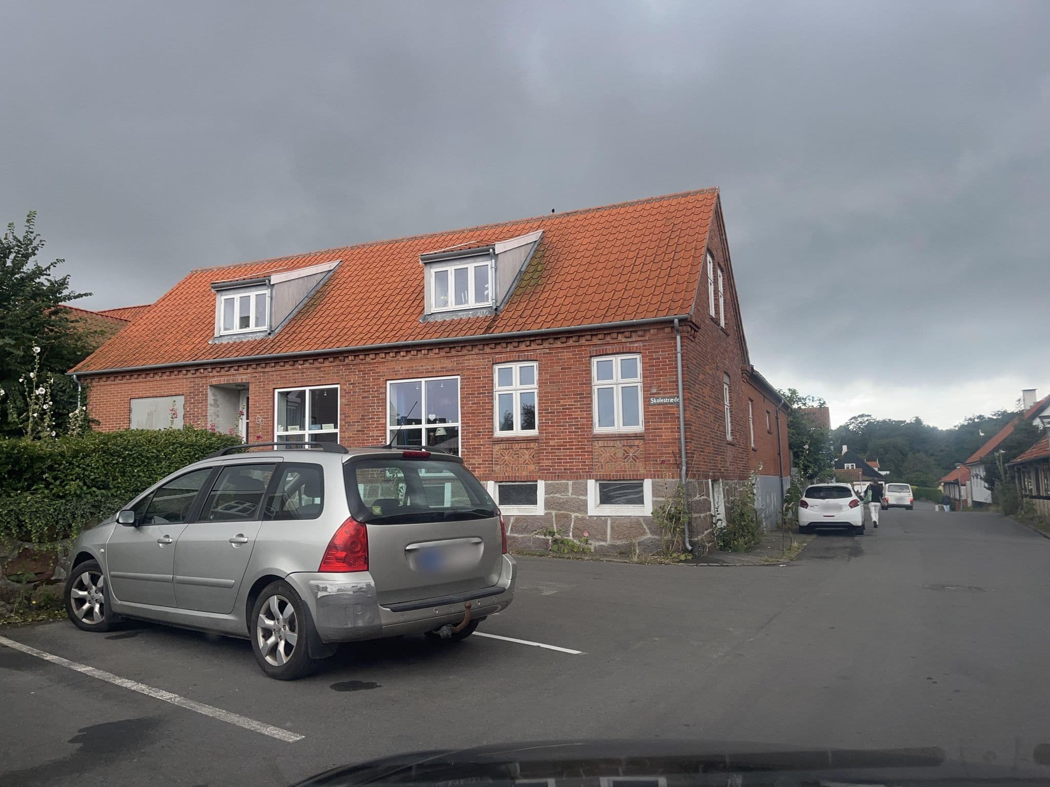 Street view near Strandgaardens Ferielejligheder, Allinge — © fod (CC BY-SA · Mapillary)