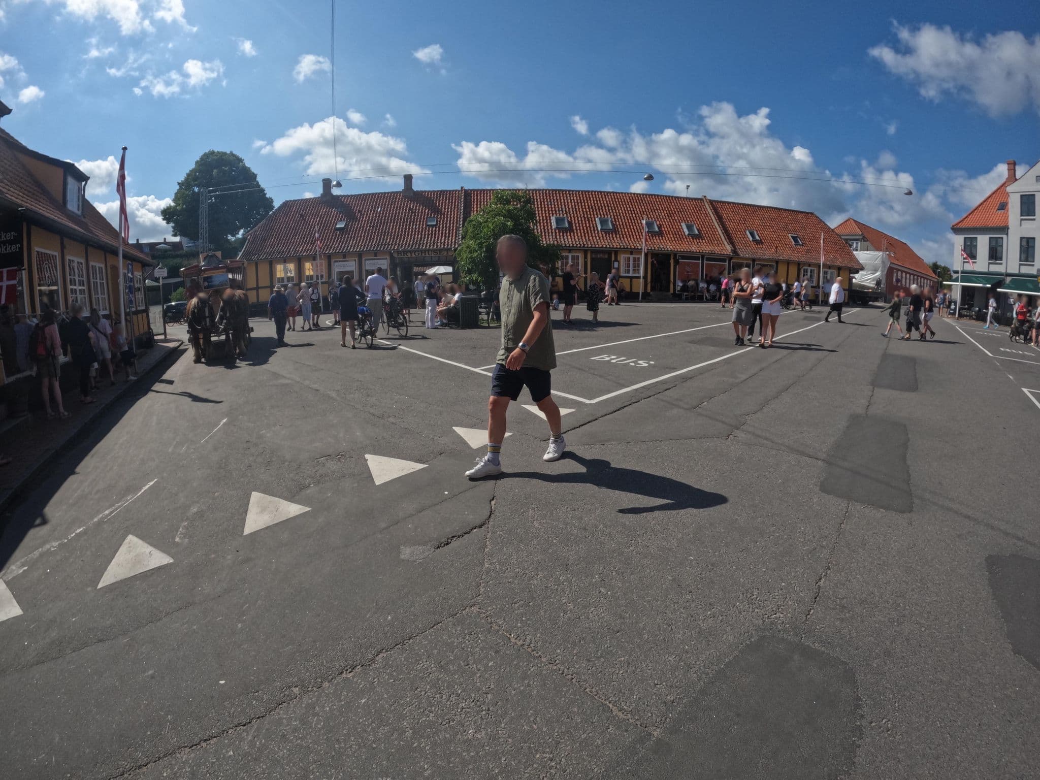 Street view near Søllingsgård, Svaneke — © fod (CC BY-SA · Mapillary)