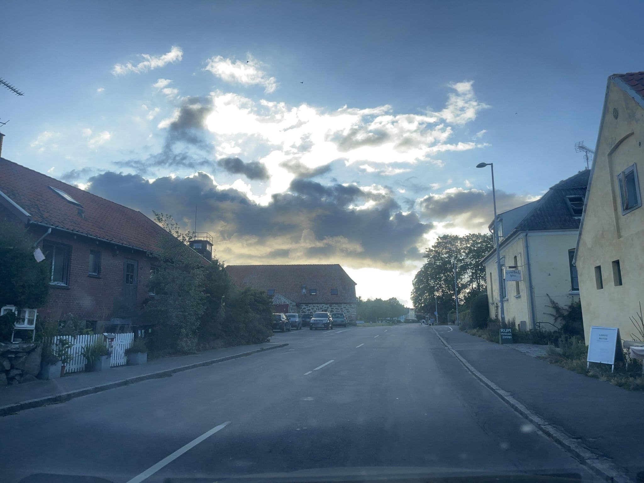 Street view near Danchelshus, Allinge — © fod (CC BY-SA · Mapillary)