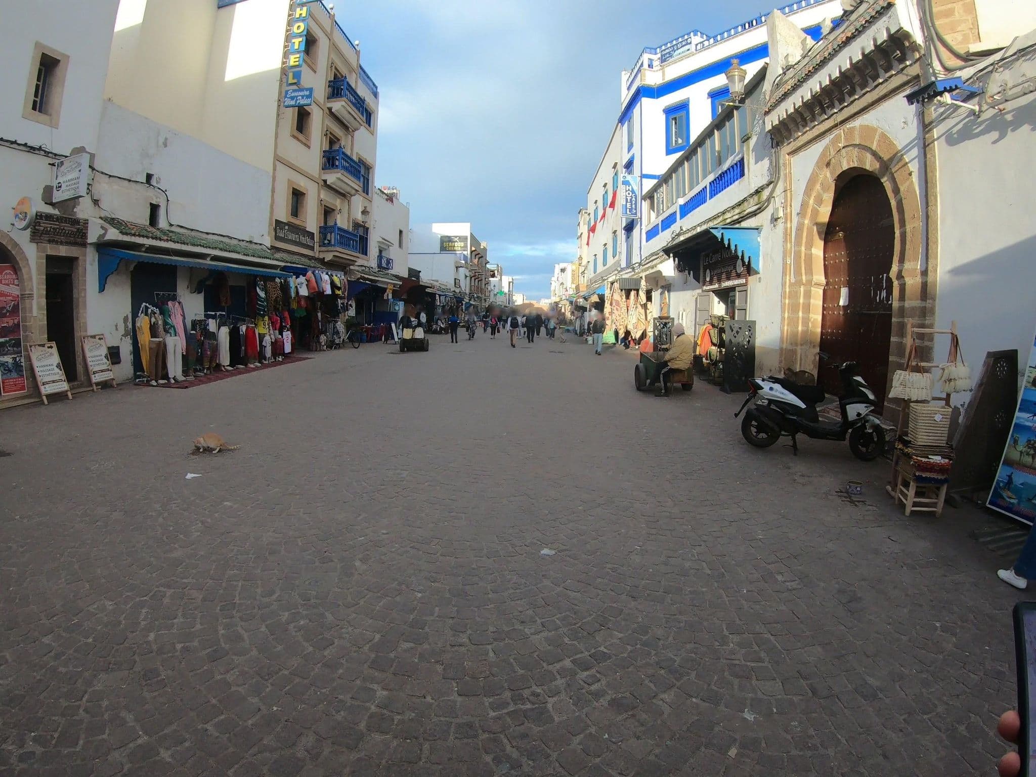 Street view near Heure Bleue Palais Hotel Essaouira, Essaouira — © algirdasc (CC BY-SA · Mapillary)