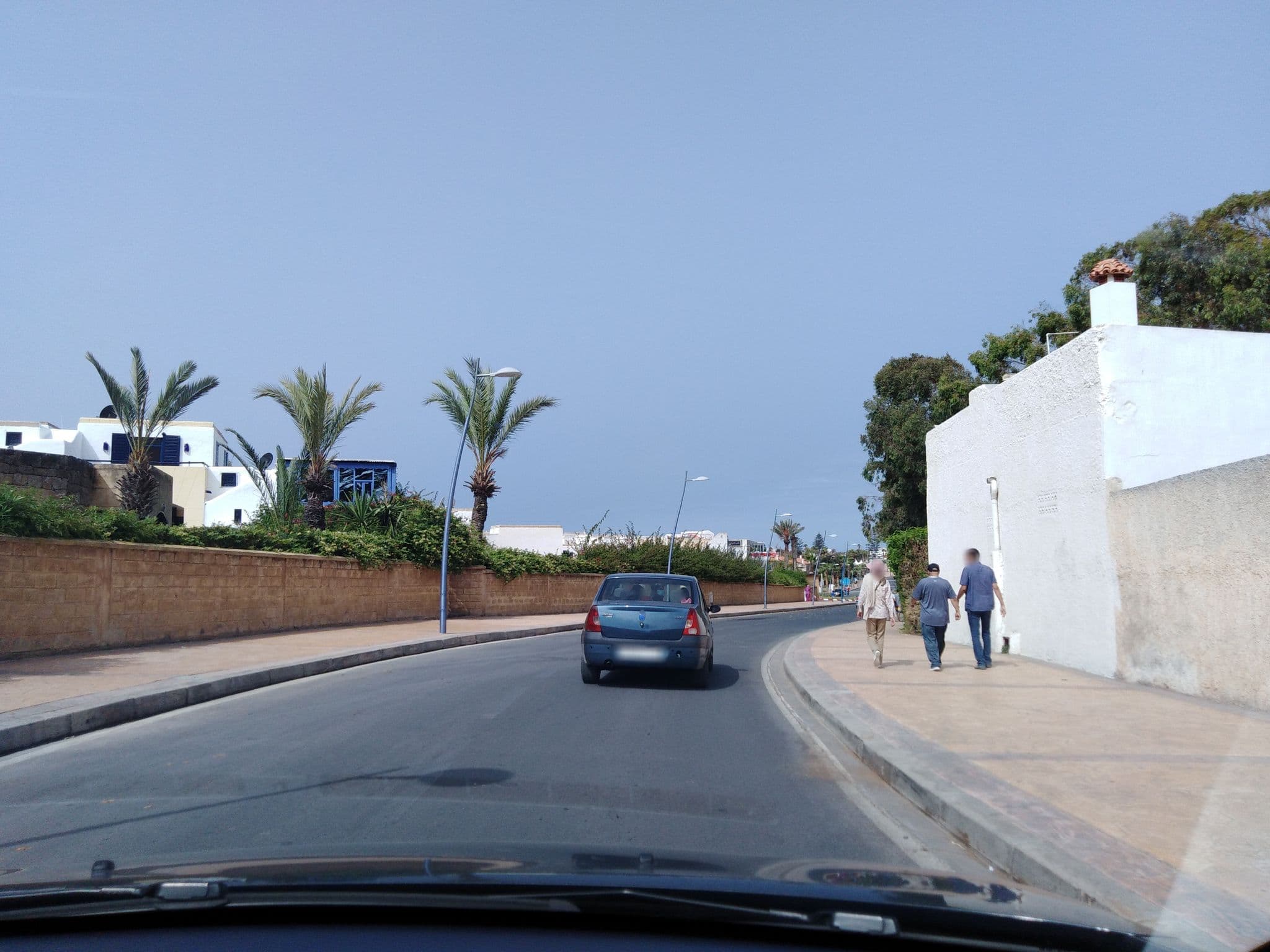 Street view near Les Vagues Bleues Oualidia, Oualidia — © here2018 (CC BY-SA · Mapillary)