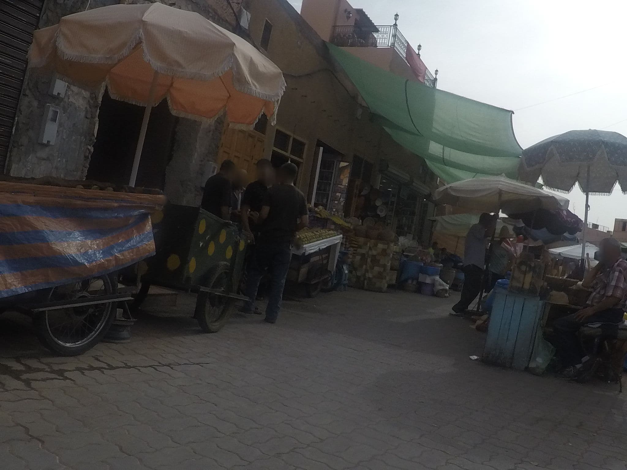 Street view near Riad Des Arts, Marrakesh — © chrisbeddow (CC BY-SA · Mapillary)