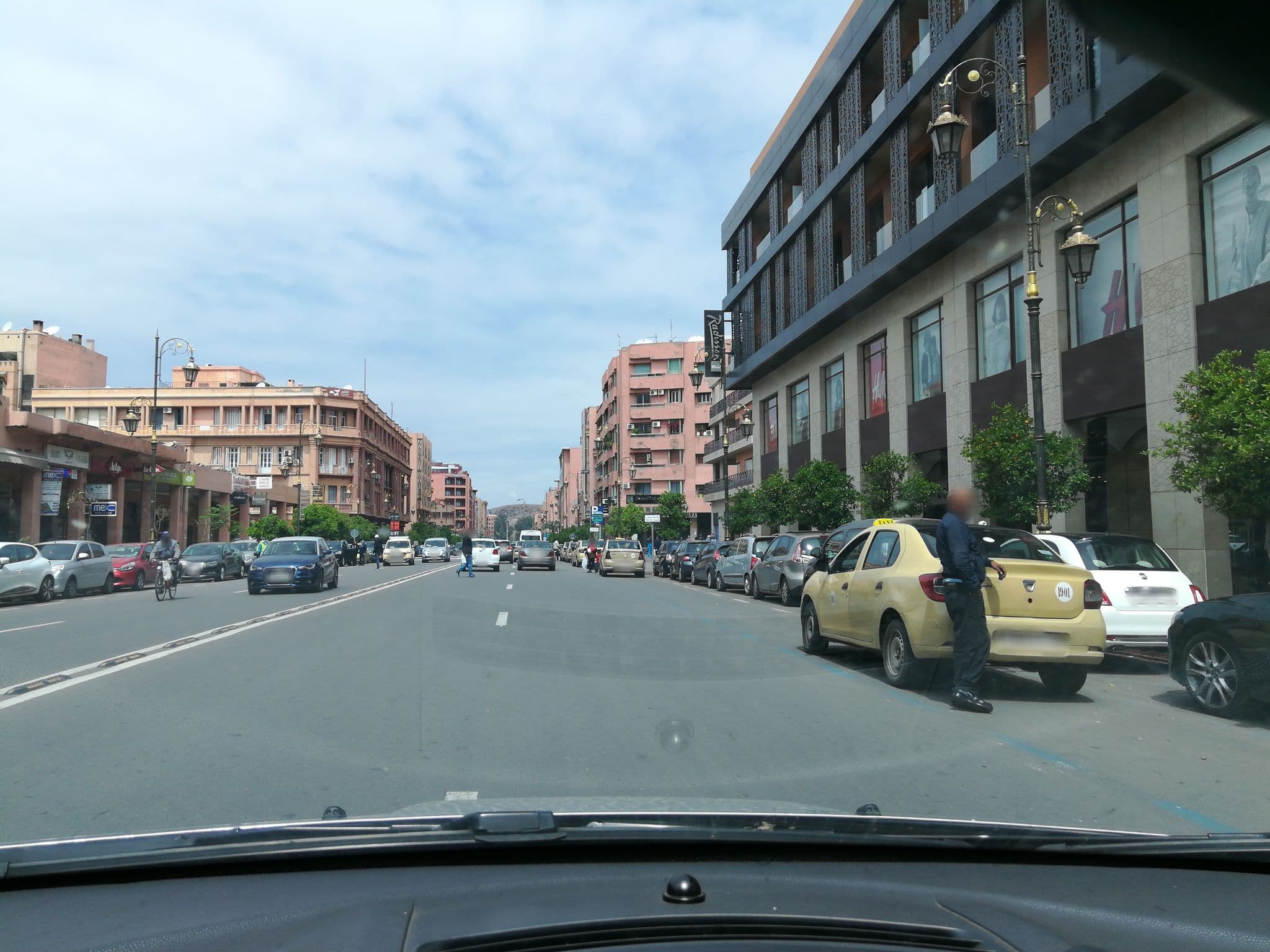 Street view near Radisson Blu Hotel, Marrakech Carre Eden, Marrakesh — © theredcity18 (CC BY-SA · Mapillary)