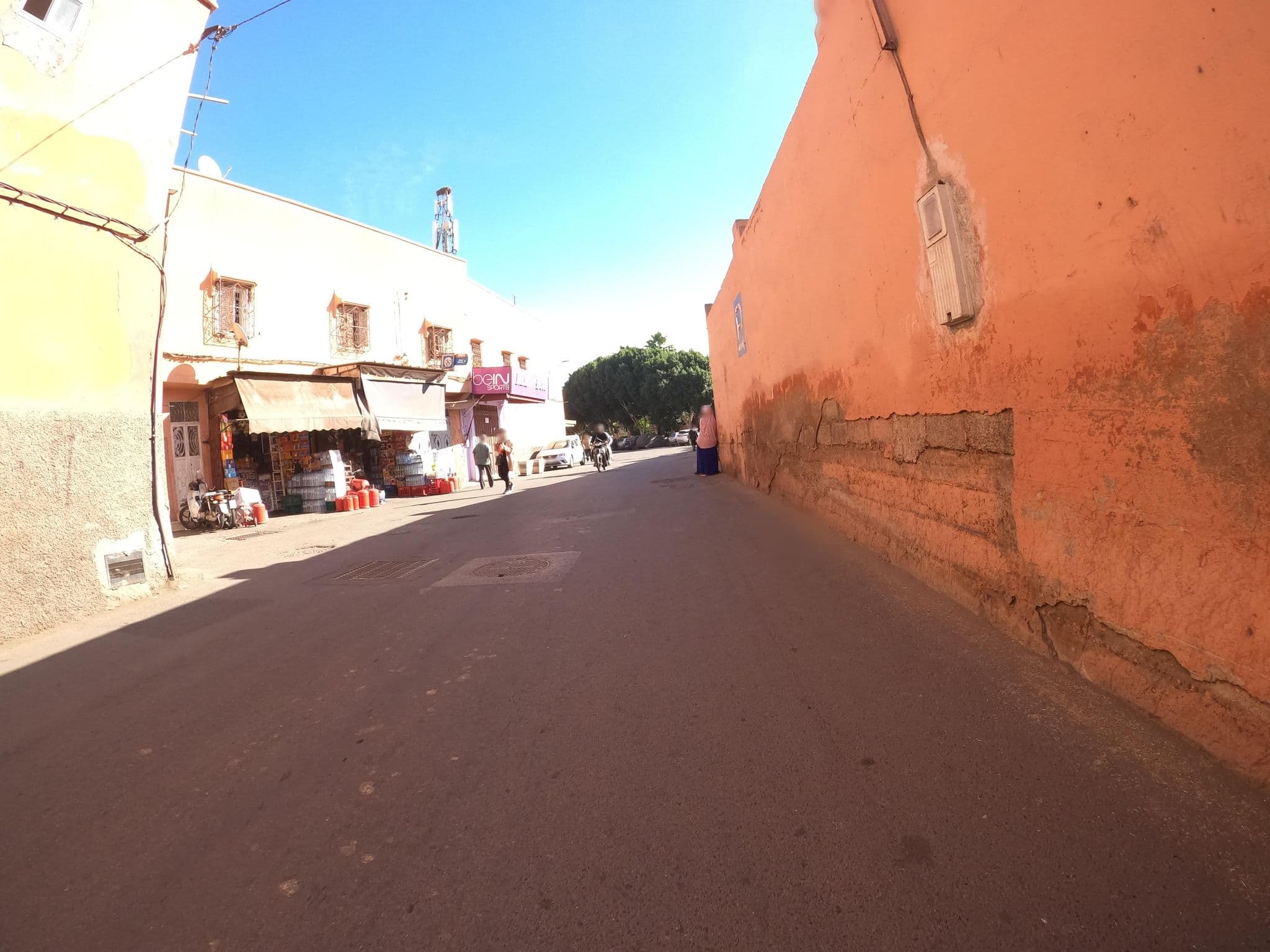 Street view near Riad Allice, Méchouar-Kasba — © masterofnoroad (CC BY-SA · Mapillary)