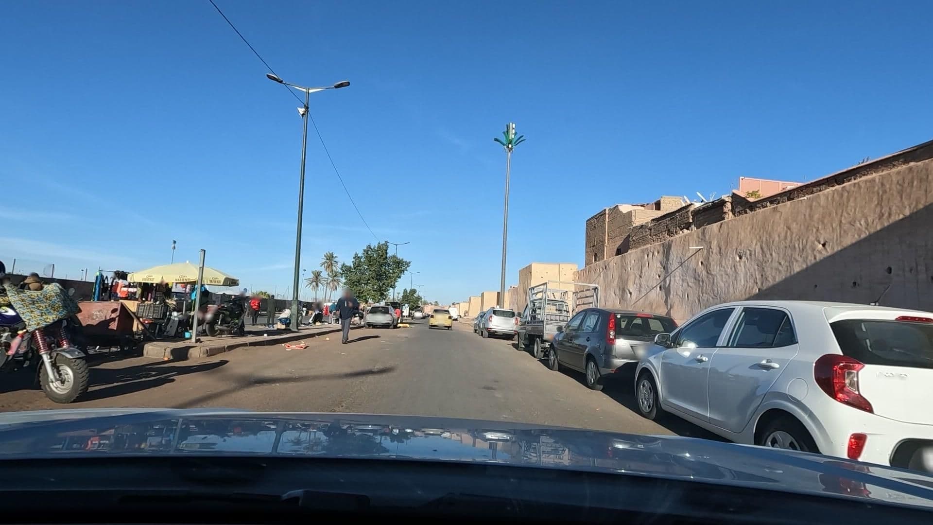 Street view near Hammann aux Lauriers Blancs, Marrakesh — © lucomsky (CC BY-SA · Mapillary)