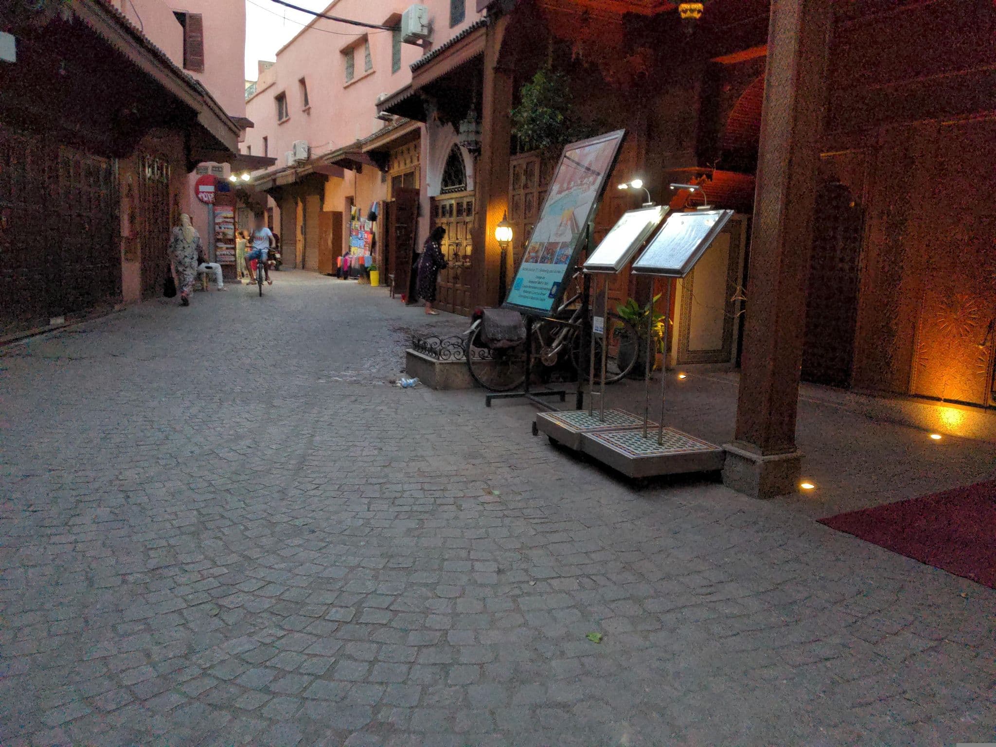 Street view near Riad Trois Cours, Marrakesh — © asturksever (CC BY-SA · Mapillary)