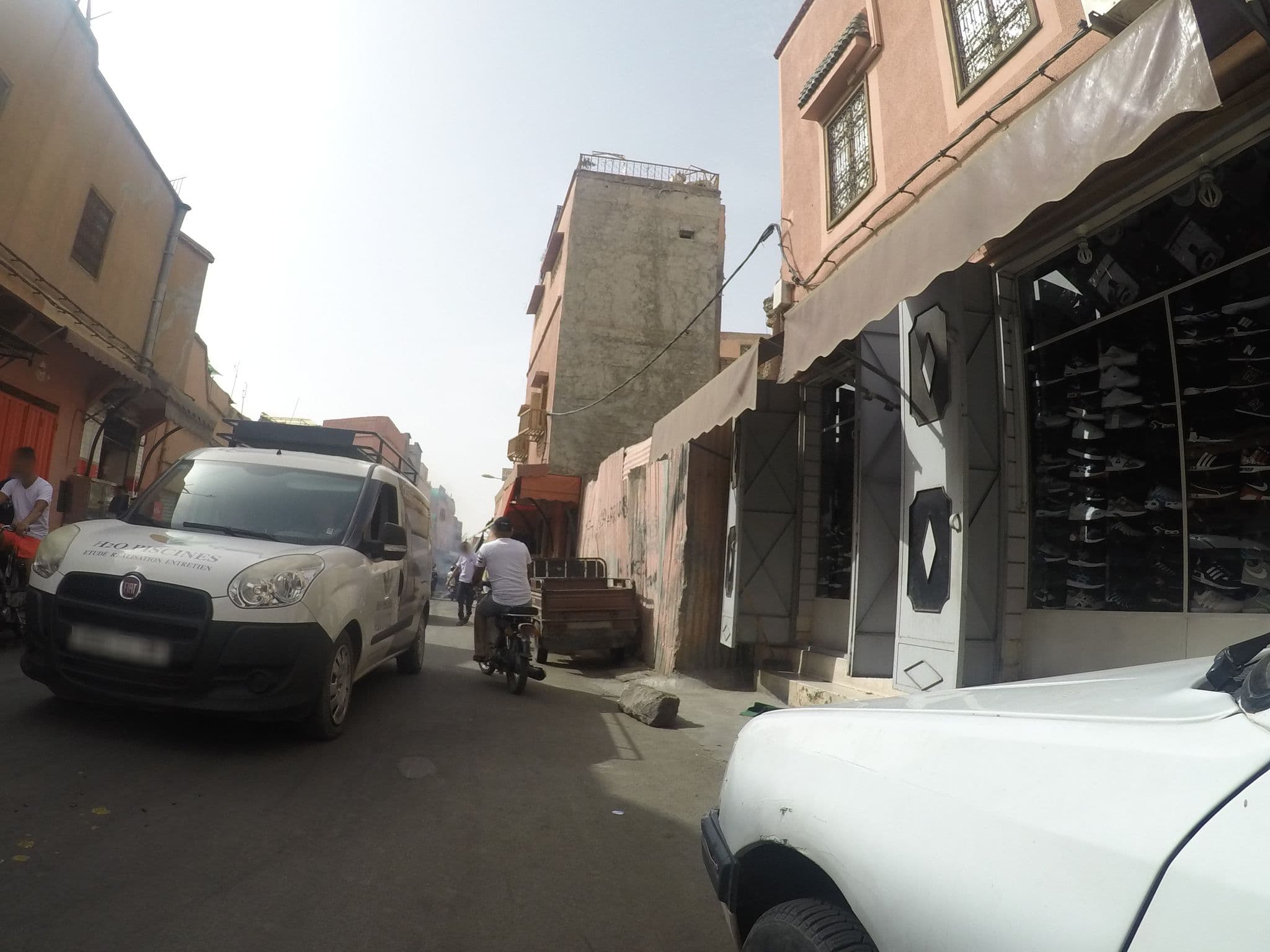 Street view near Auberge Ayoub, Marrakesh — © chrisbeddow (CC BY-SA · Mapillary)
