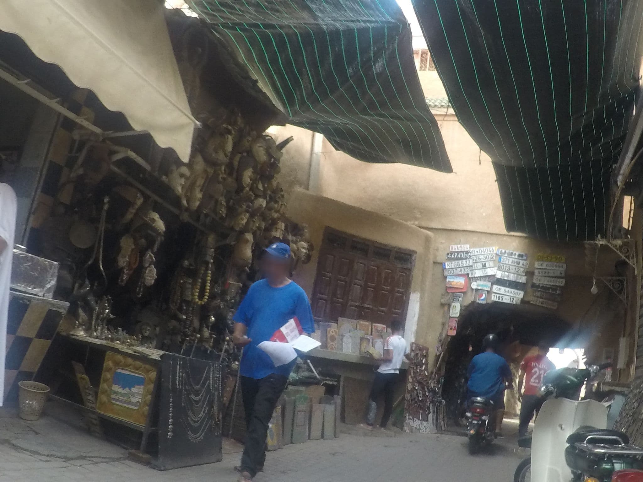 Street view near Riad O Marrakech, Marrakesh — © chrisbeddow (CC BY-SA · Mapillary)