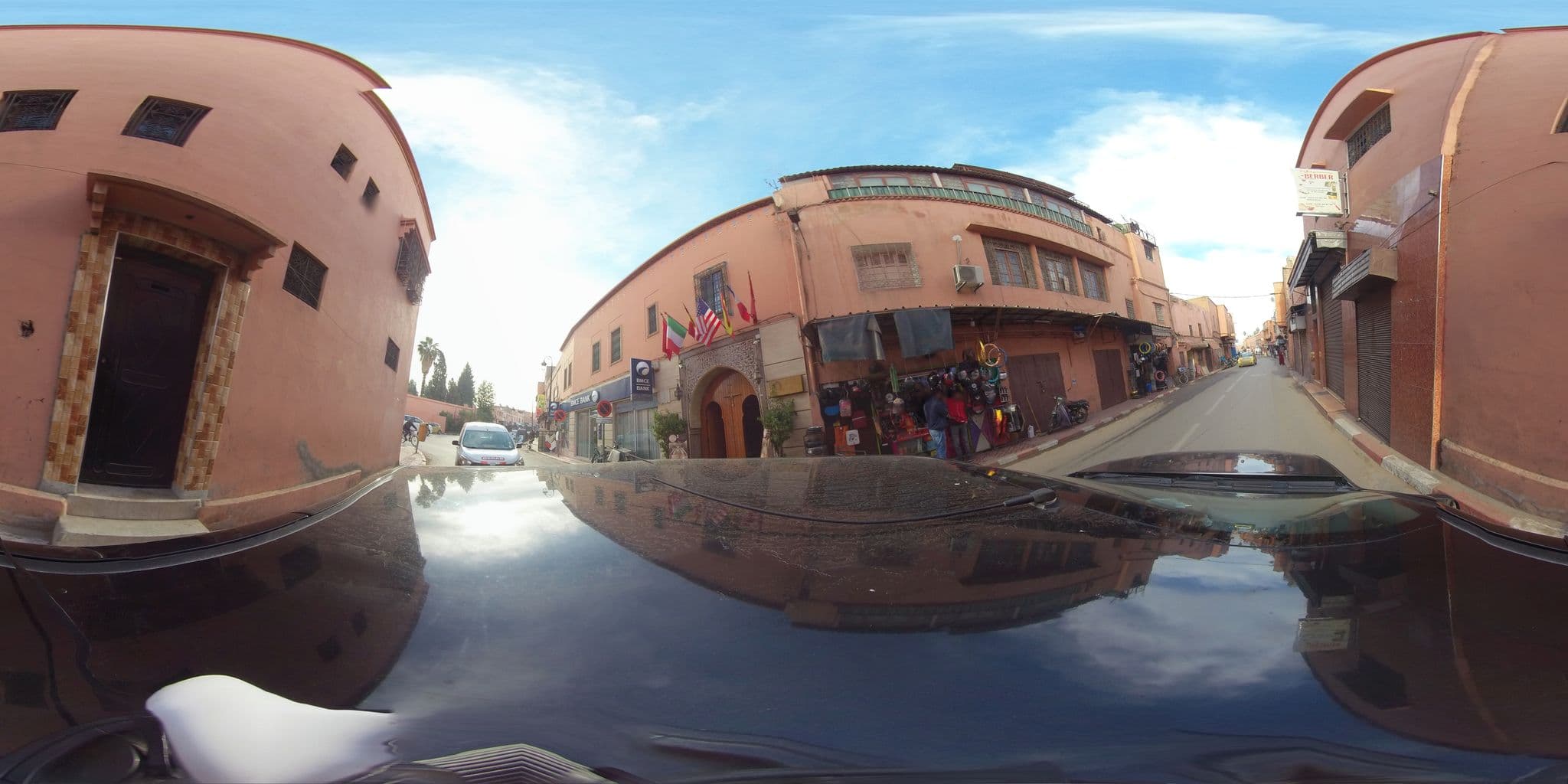 Street view near Riad Dari, Marrakesh — © navcities (CC BY-SA · Mapillary)