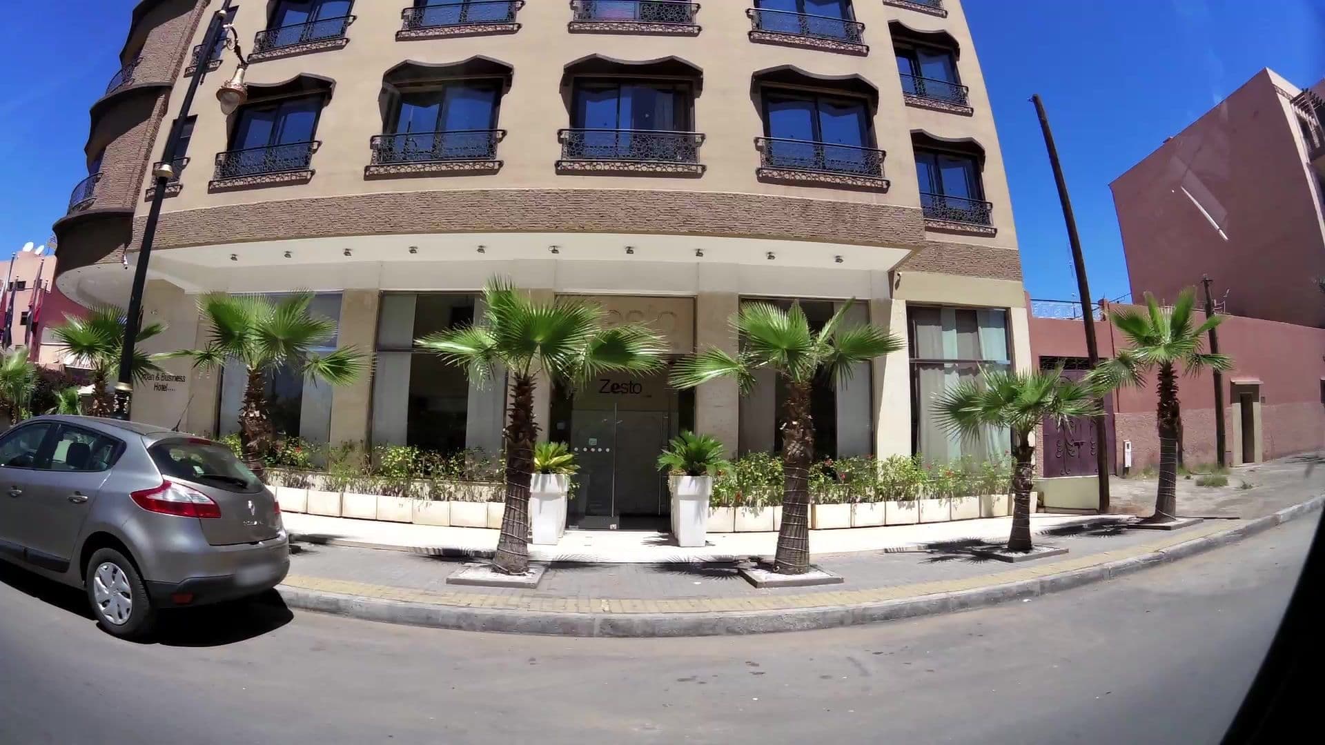 Street view near Tempoo Hotel Marrakech, Marrakesh — © kaartcam (CC BY-SA · Mapillary)