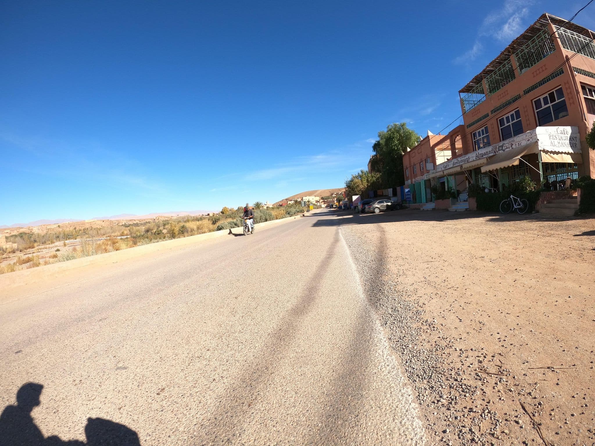 Street view near Kasbah Itrane, Kelaat Mgouna — © masterofnoroad (CC BY-SA · Mapillary)