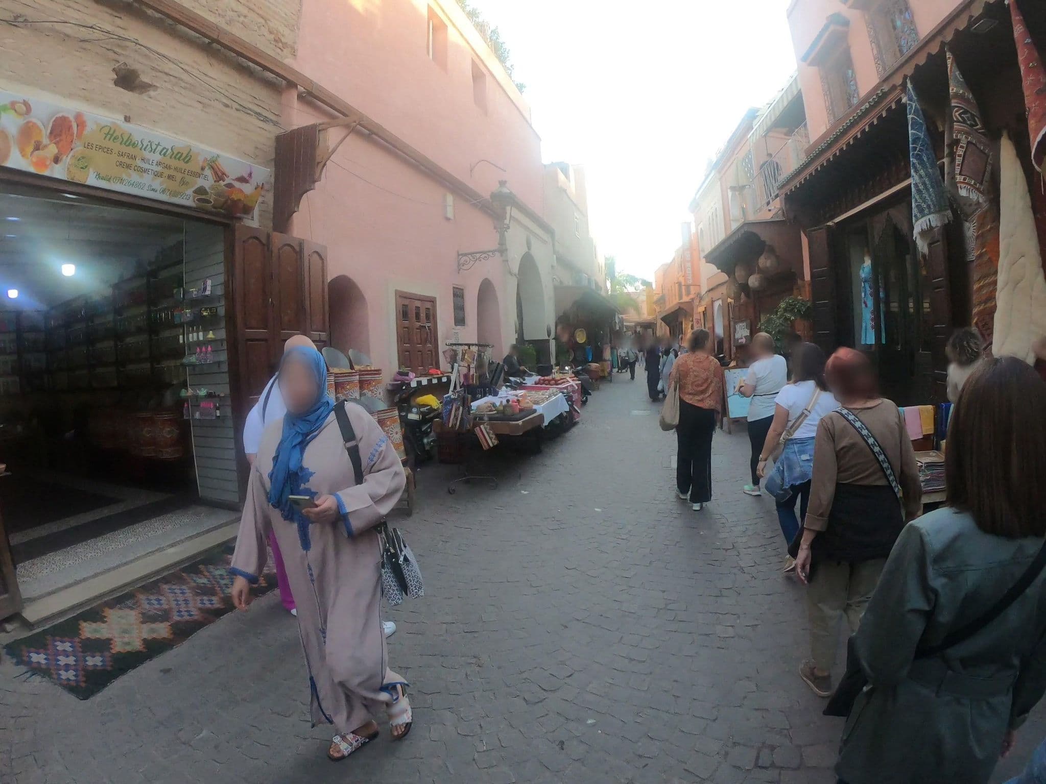 Street view near Bliss Riad, Marrakesh — © algirdasc (CC BY-SA · Mapillary)